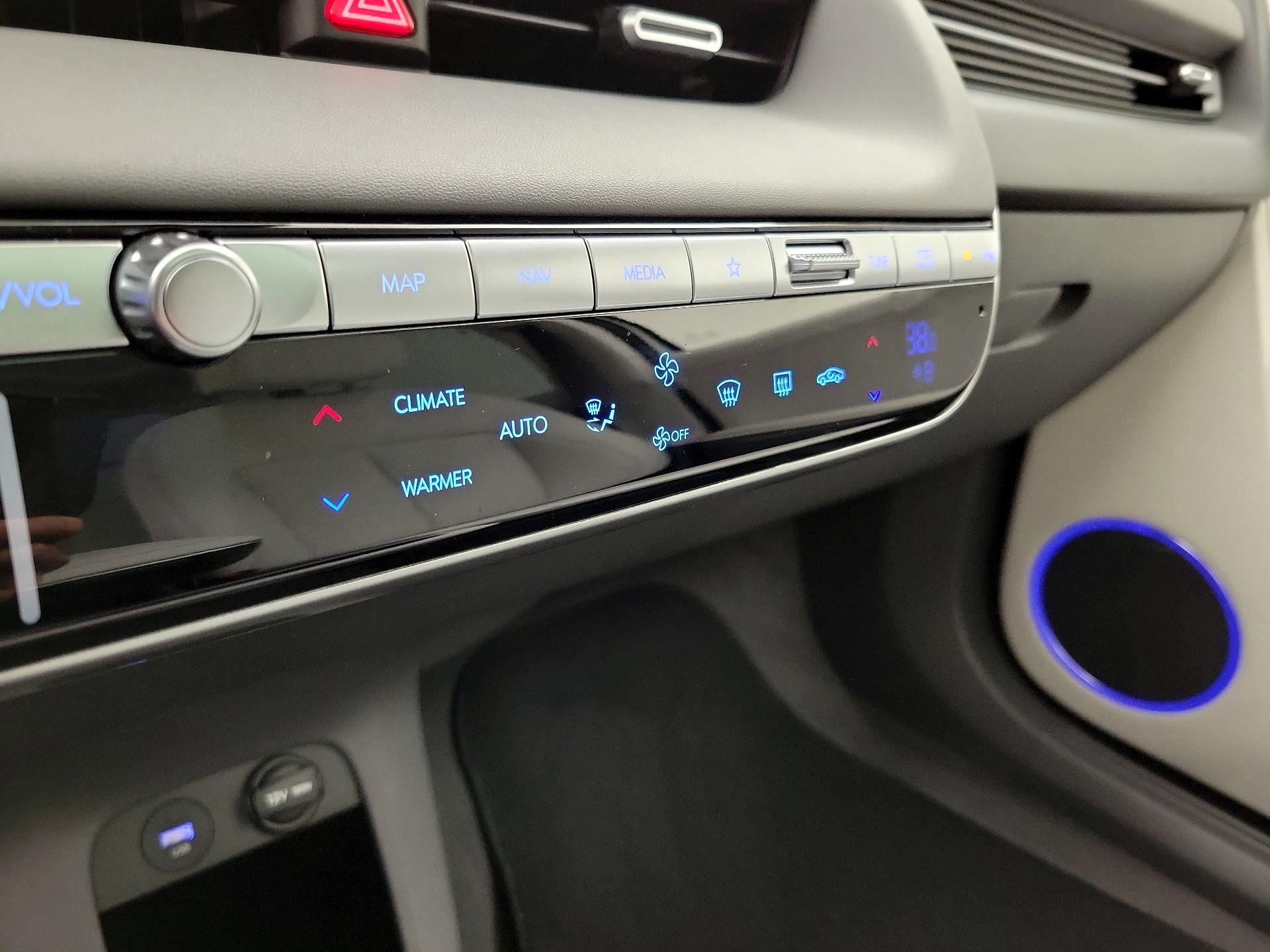 Thumbnail: 2024 Hyundai Ioniq 5 - 17