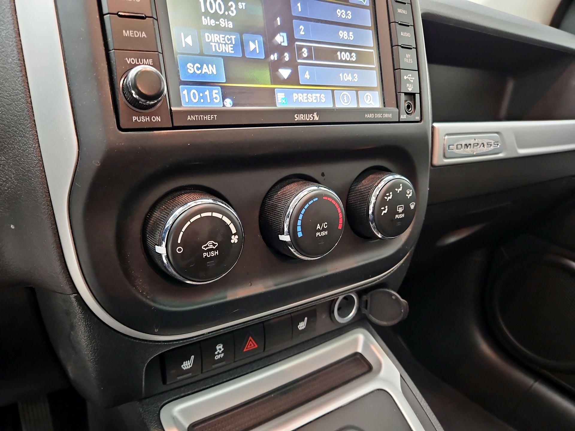 Thumbnail: 2017 Jeep Compass - 13