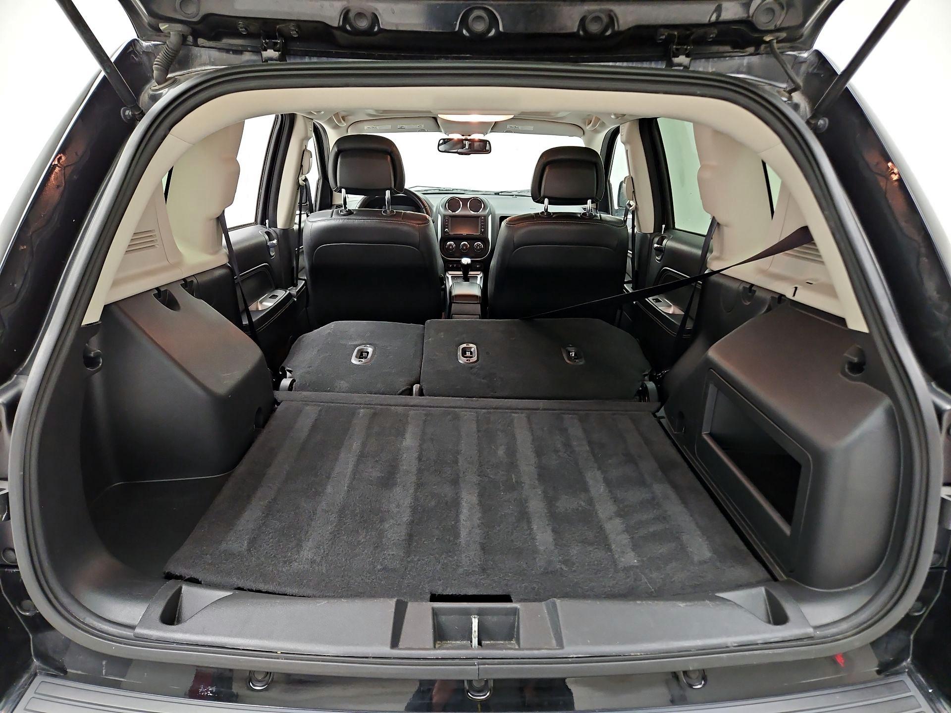 Thumbnail: 2017 Jeep Compass - 19