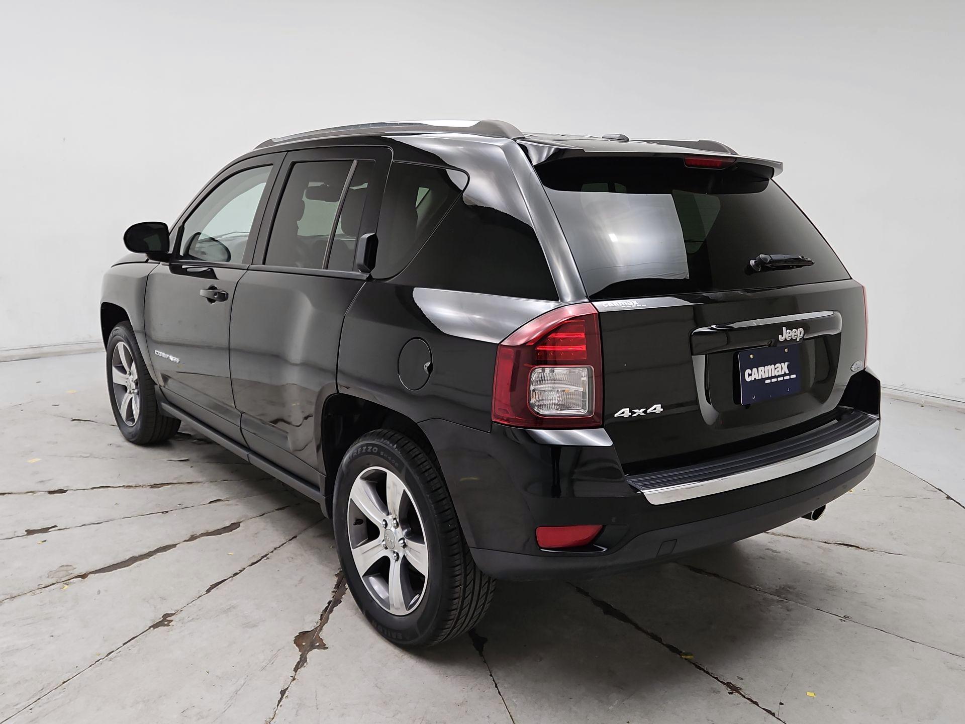 Thumbnail: 2017 Jeep Compass - 7