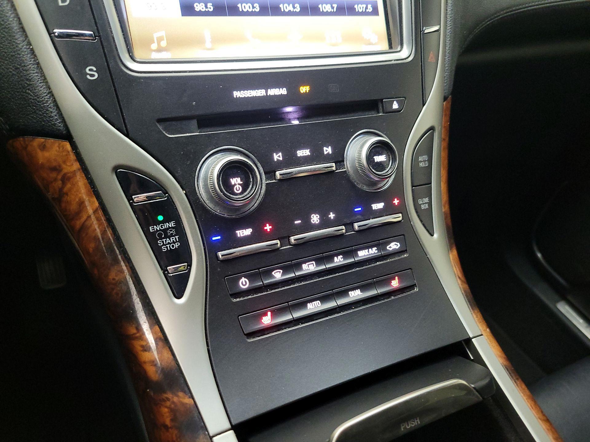 Thumbnail: 2016 Lincoln MKX - 17