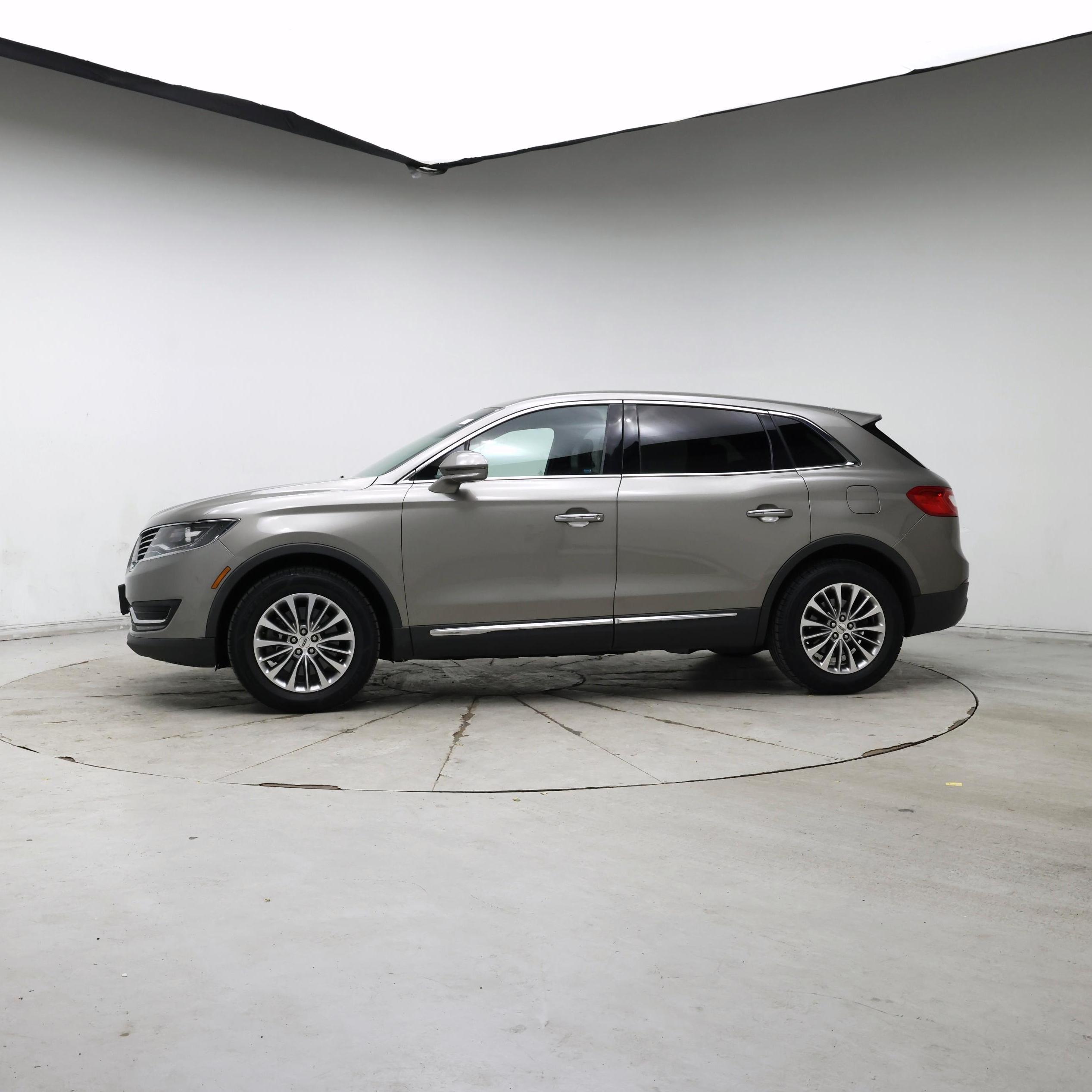 Thumbnail: 2016 Lincoln MKX - 3
