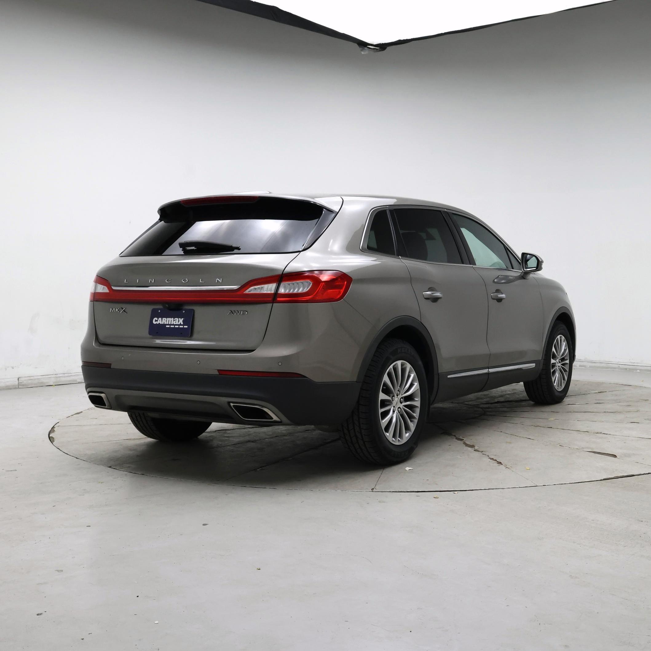 Thumbnail: 2016 Lincoln MKX - 8