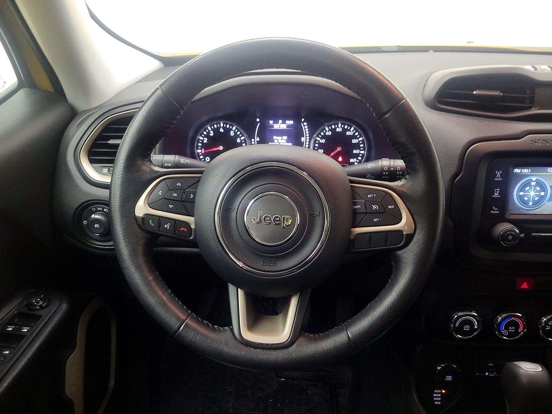 Thumbnail: 2017 Jeep Renegade - 10