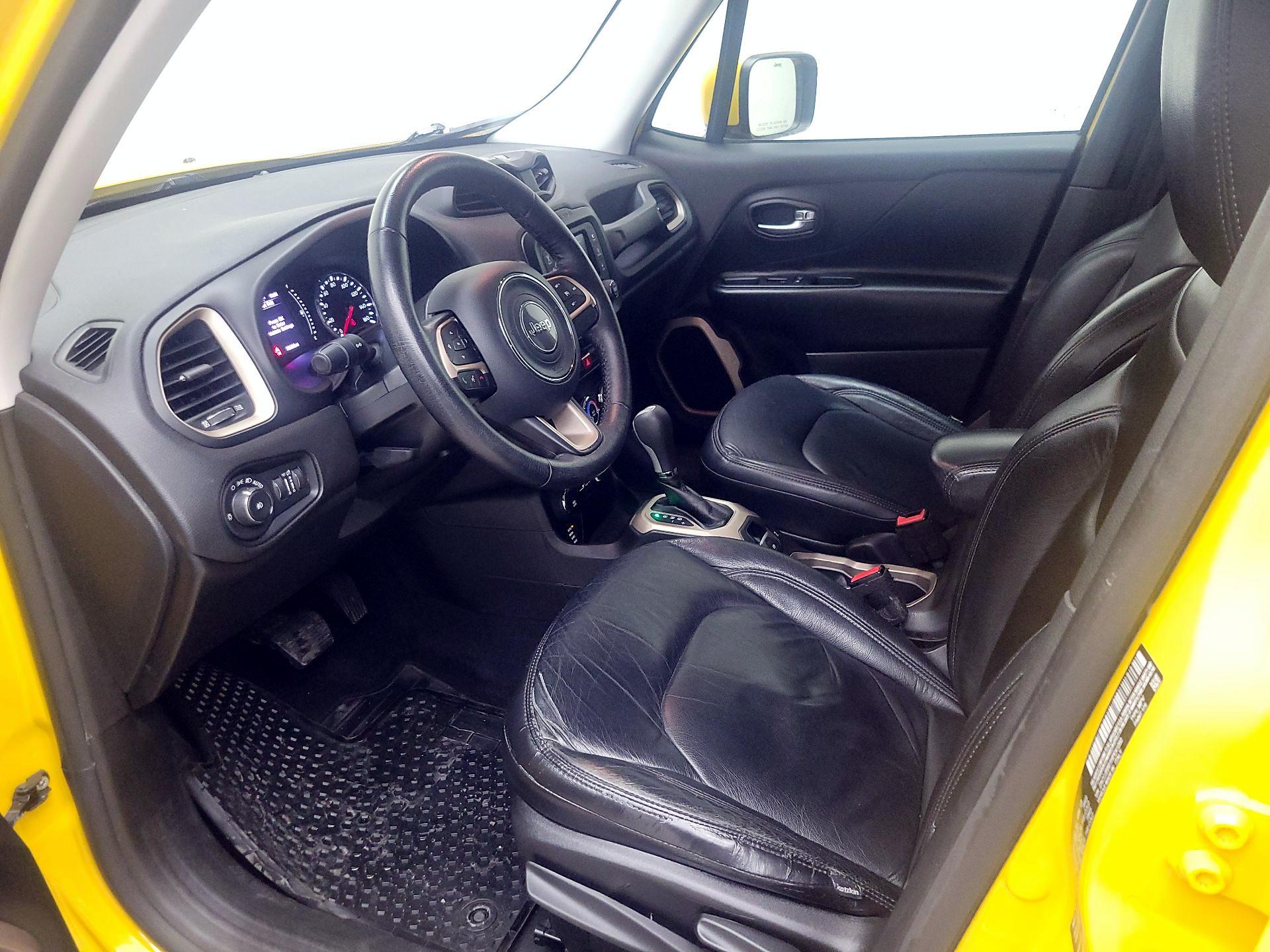 Thumbnail: 2017 Jeep Renegade - 11