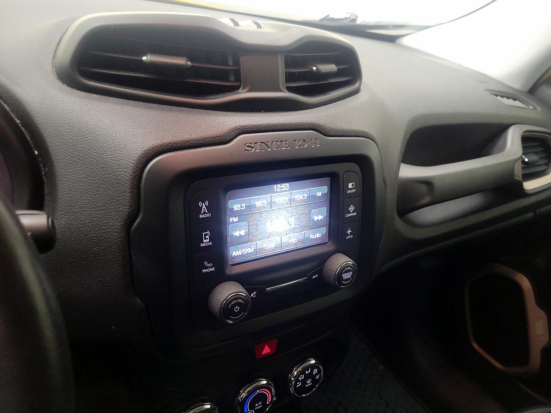 Thumbnail: 2017 Jeep Renegade - 16