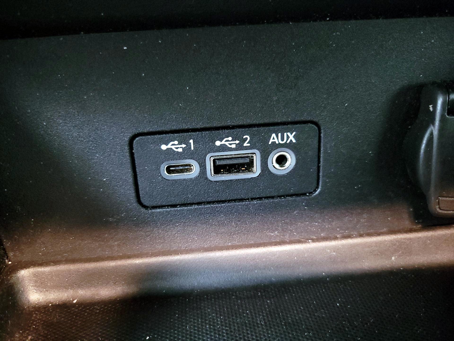 Thumbnail: 2020 Nissan Sentra - 18