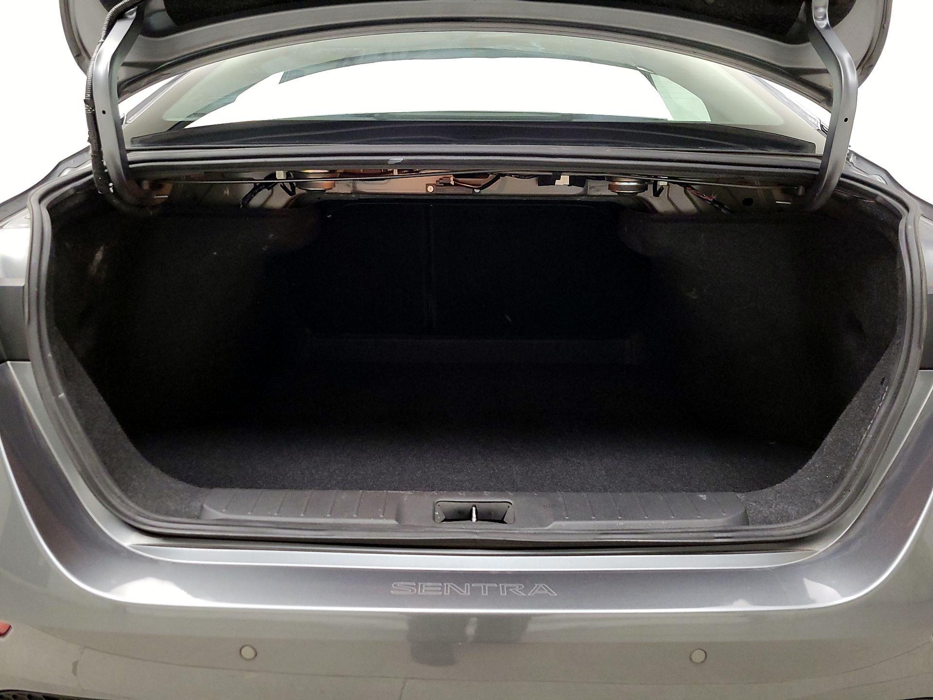 Thumbnail: 2020 Nissan Sentra - 20