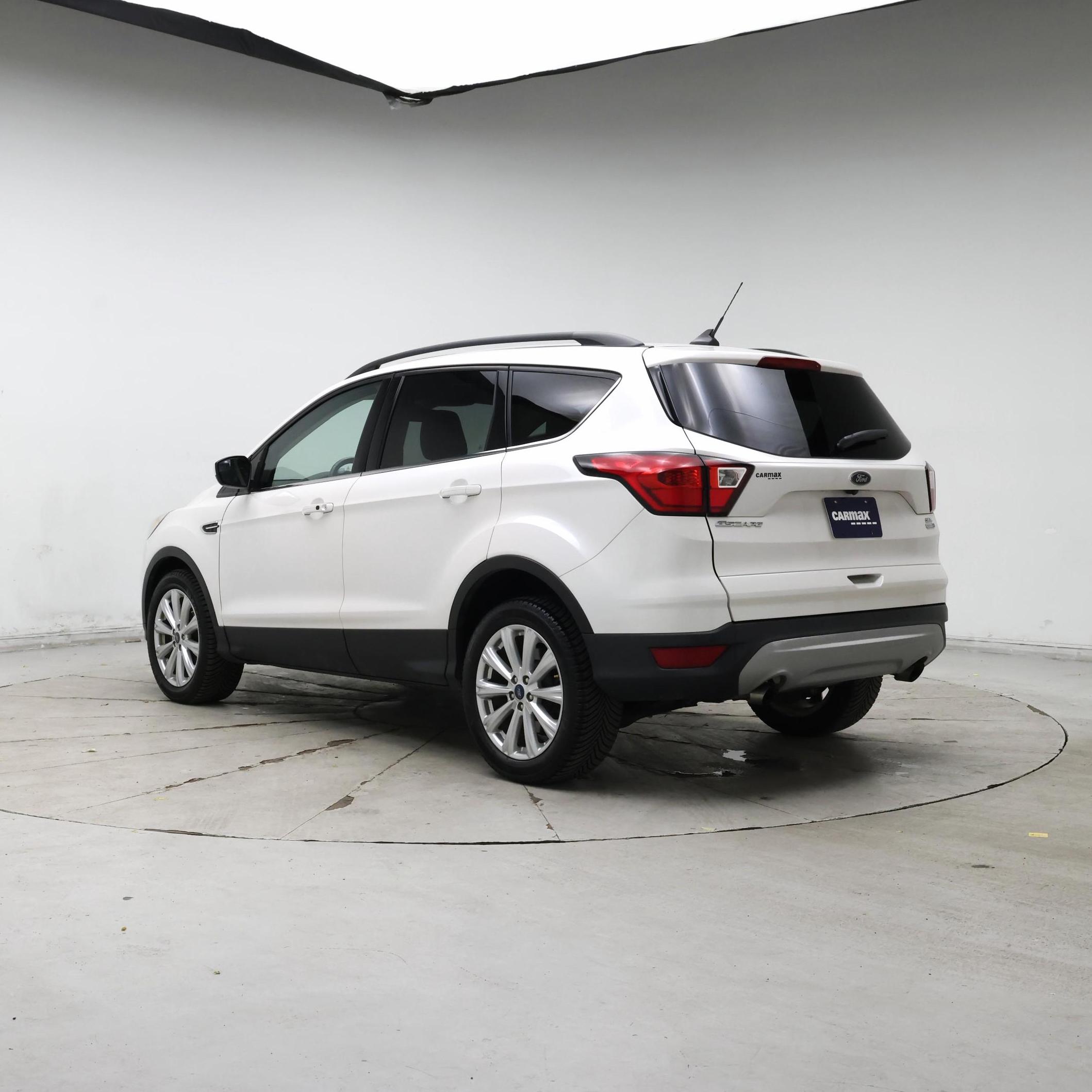 Thumbnail: 2019 Ford Escape - 2