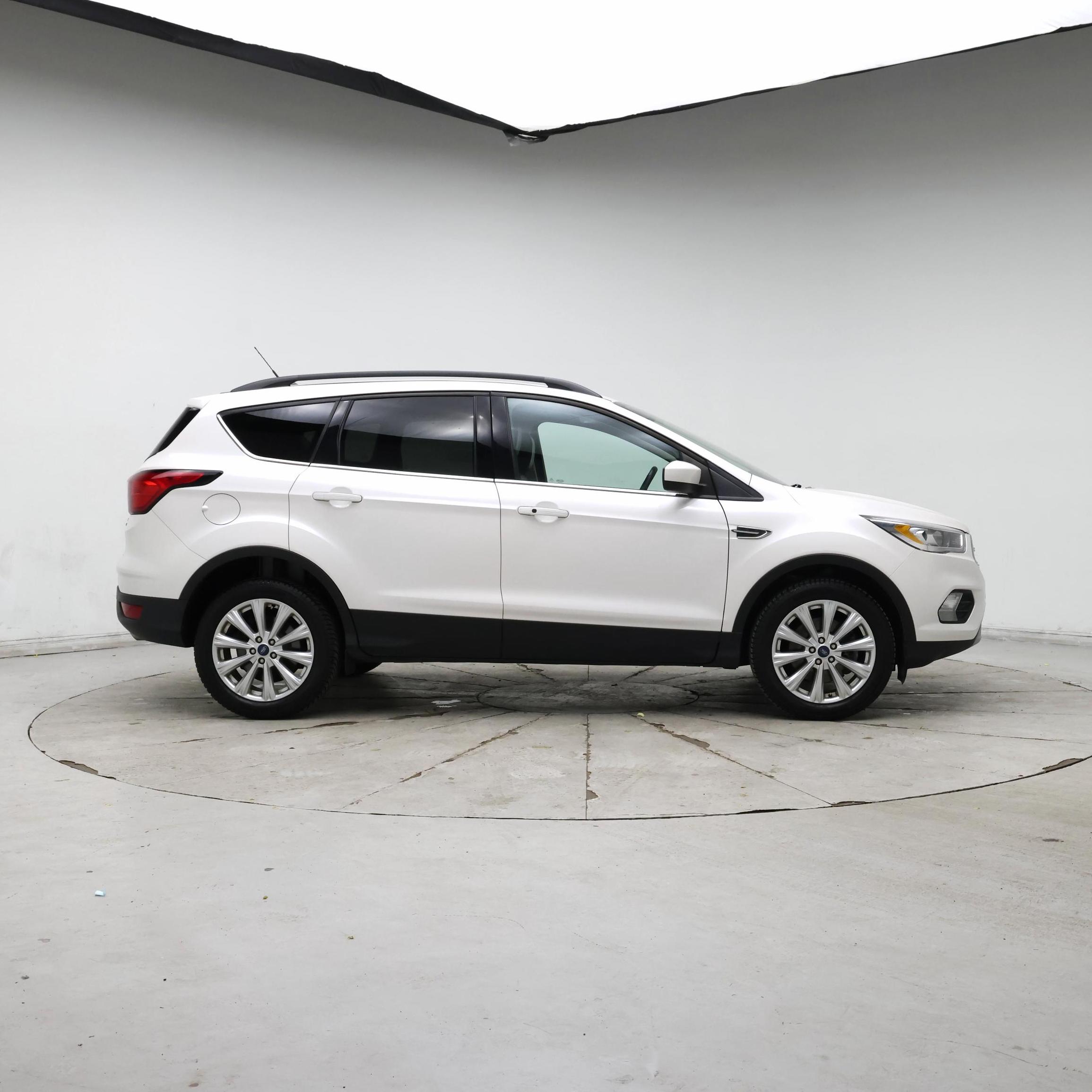 Thumbnail: 2019 Ford Escape - 7