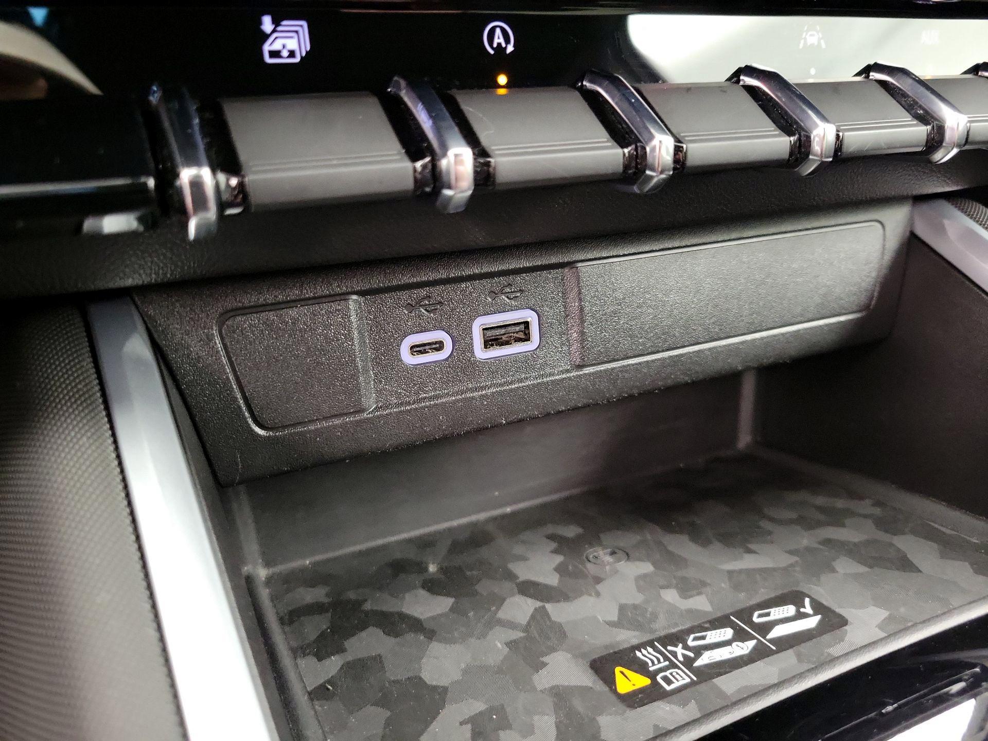 Thumbnail: 2024 Chevrolet Colorado - 18