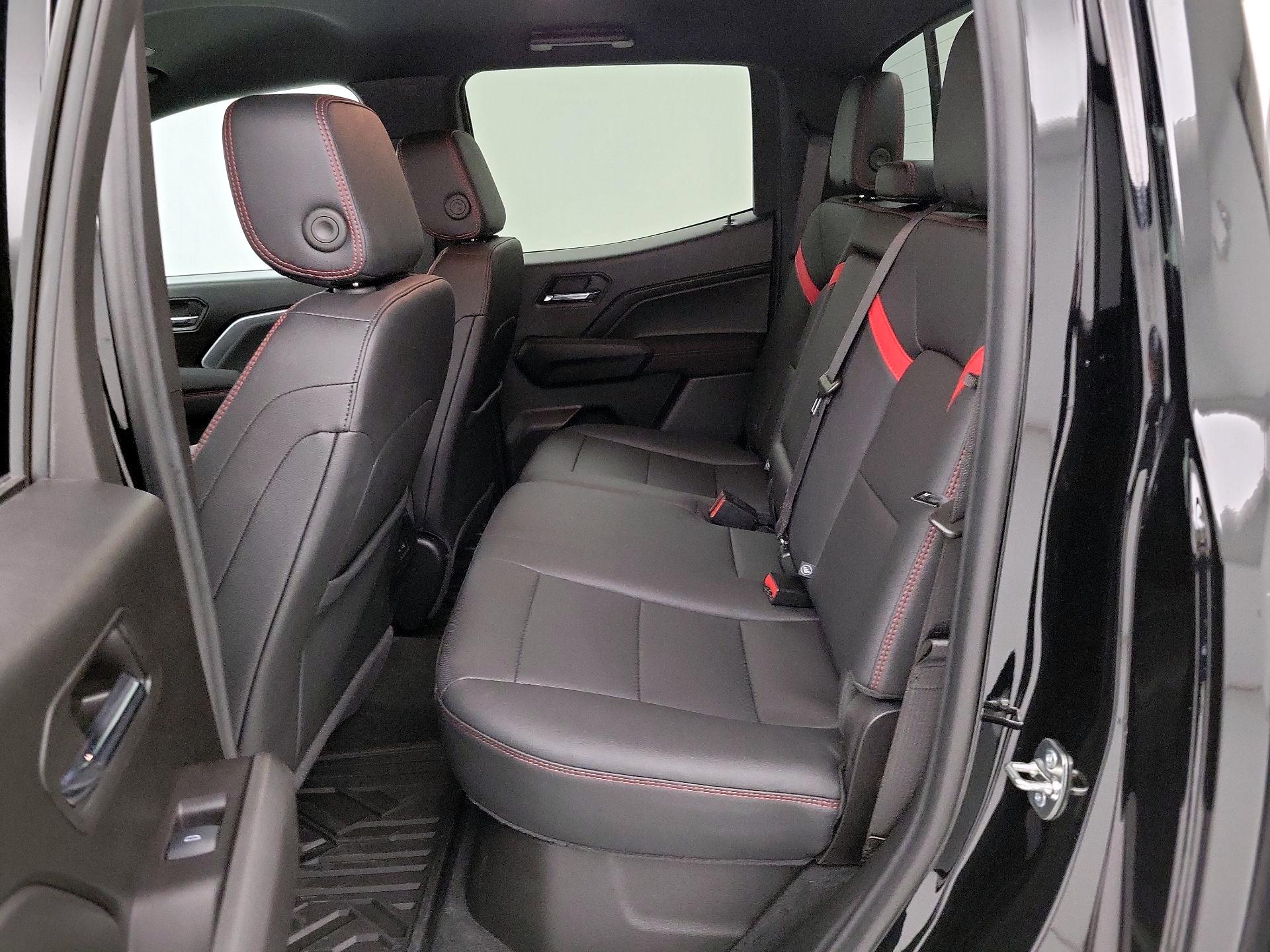 Thumbnail: 2024 Chevrolet Colorado - 19