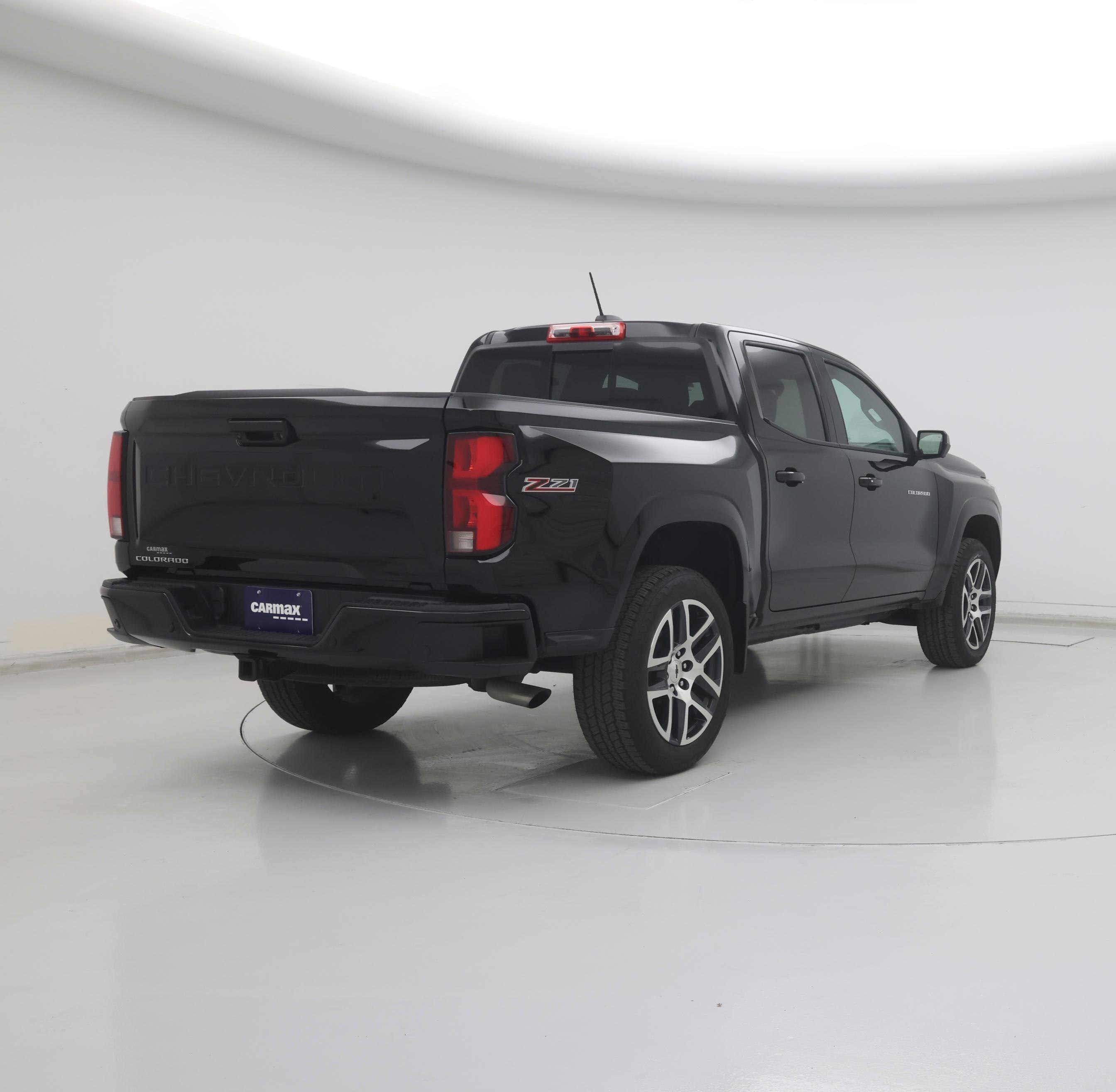 Thumbnail: 2024 Chevrolet Colorado - 8