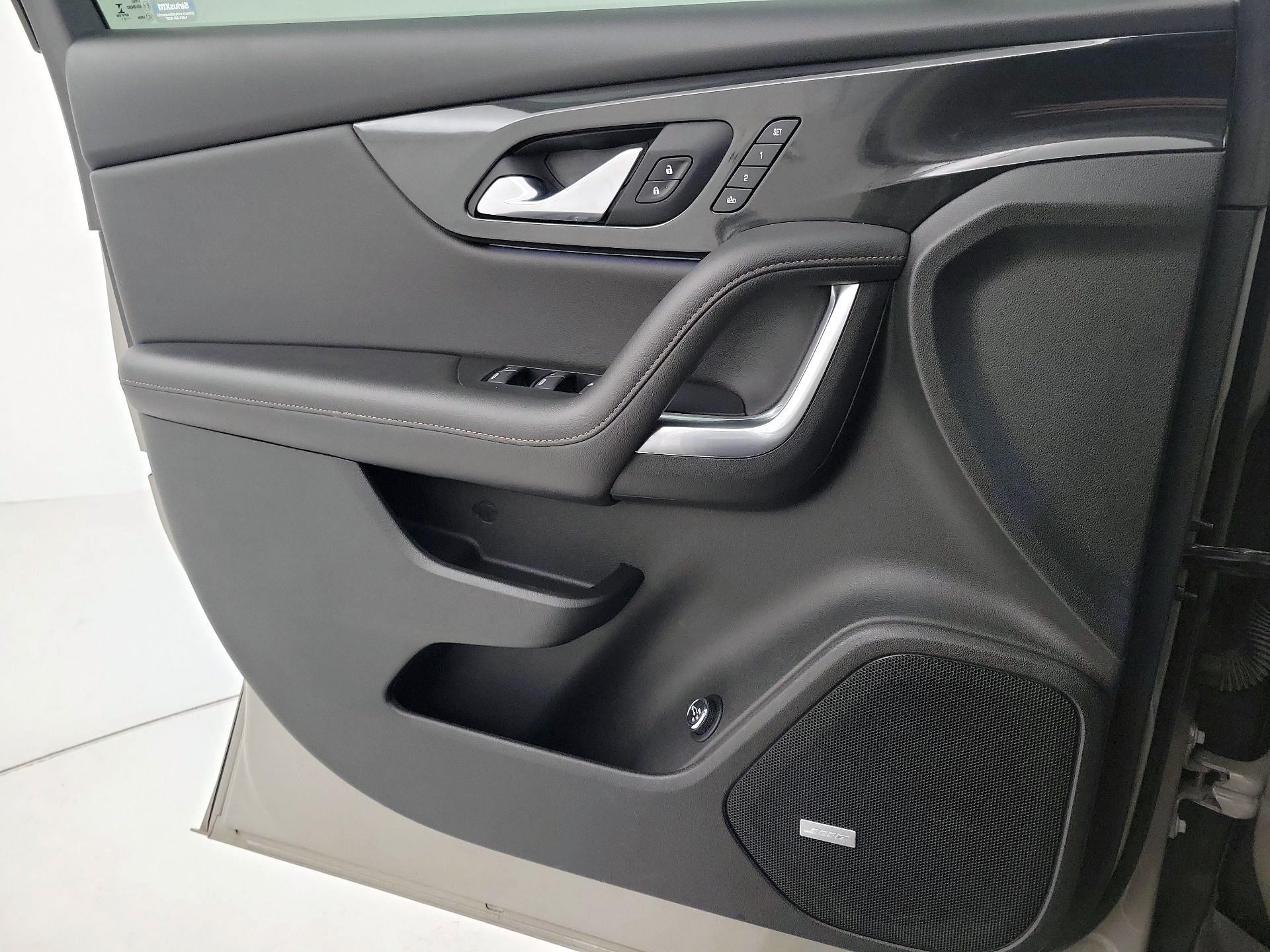 Thumbnail: 2021 Chevrolet Blazer - 12