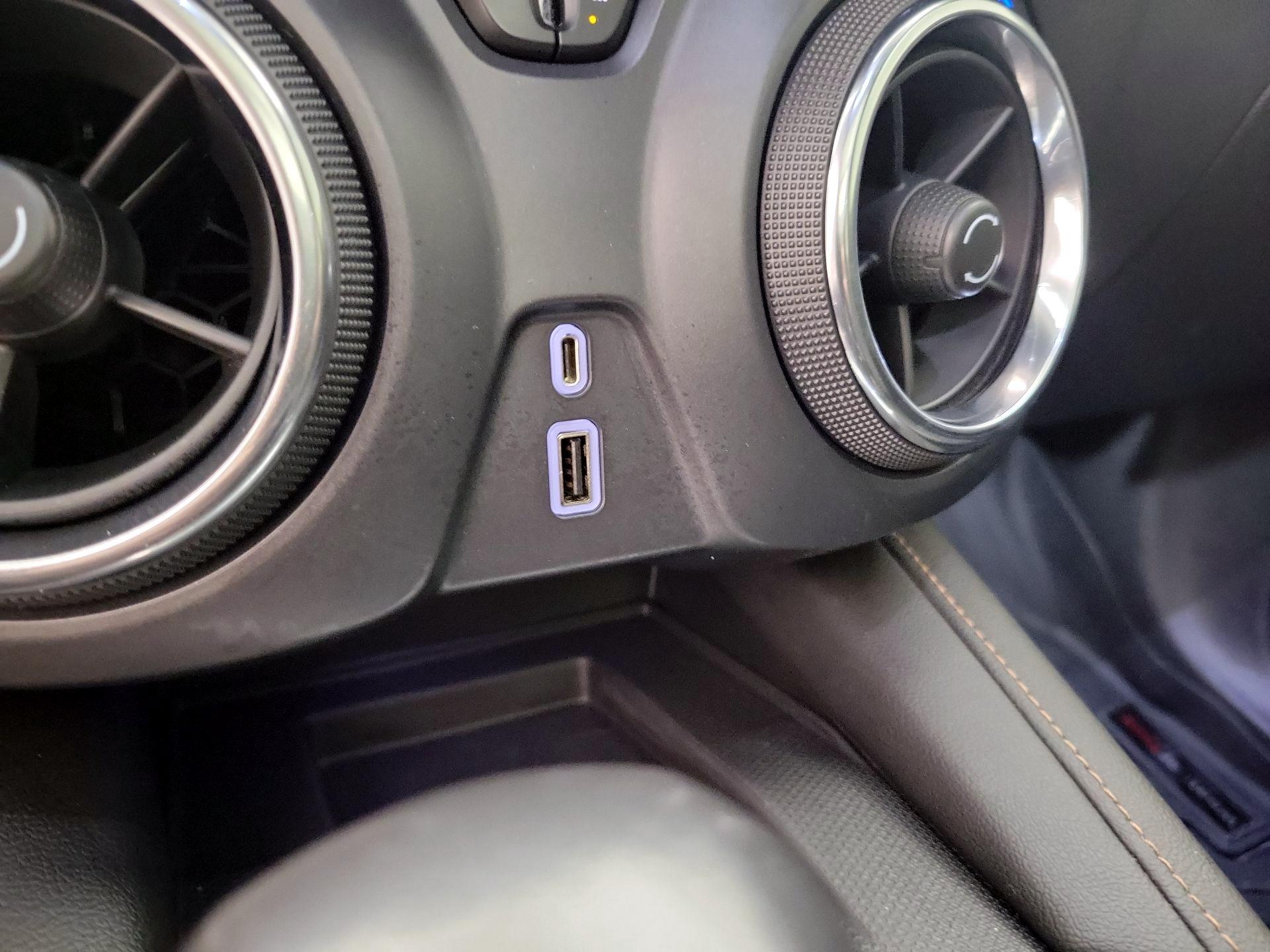 Thumbnail: 2021 Chevrolet Blazer - 19