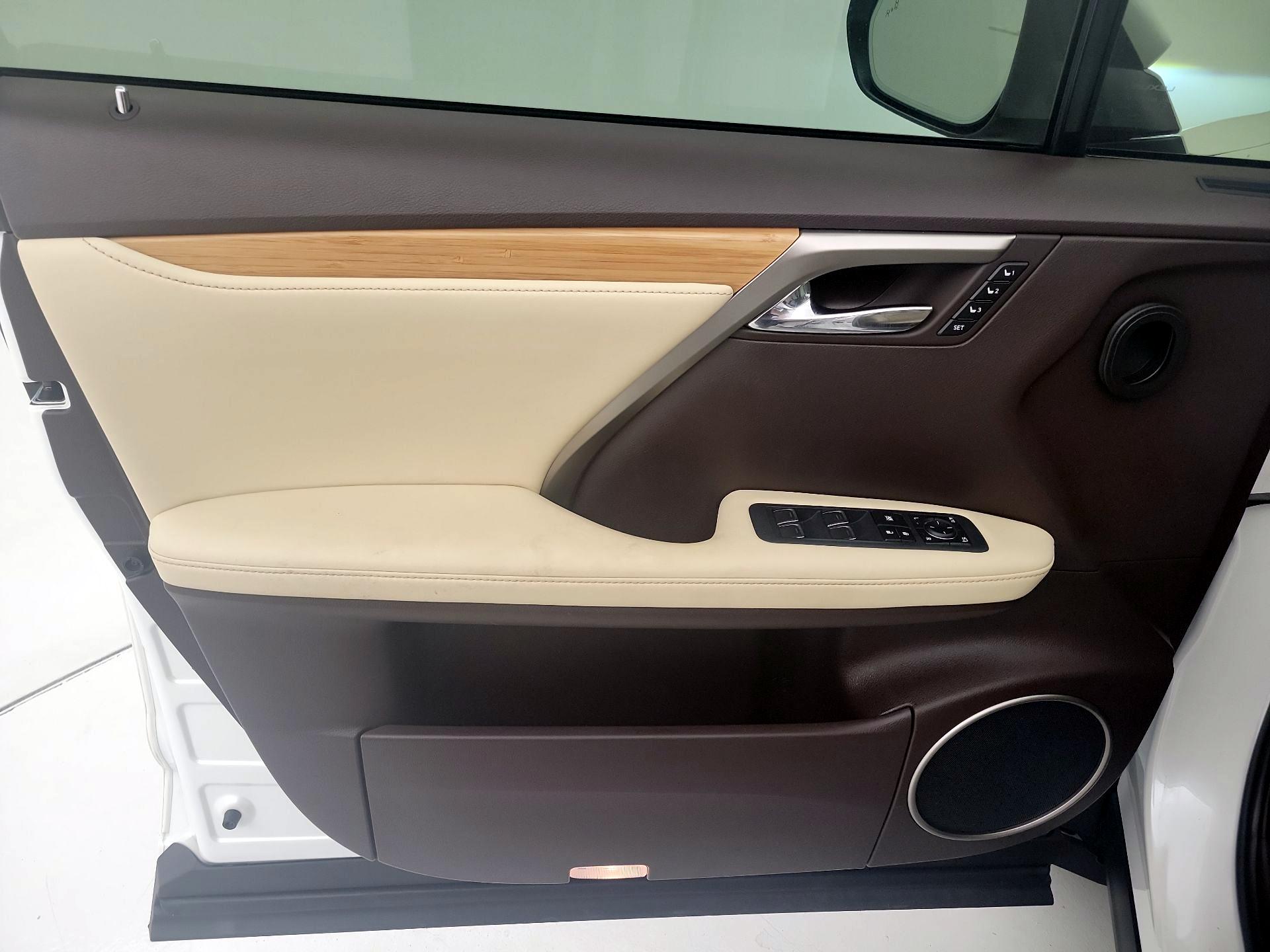 Thumbnail: 2020 Lexus RX - 12