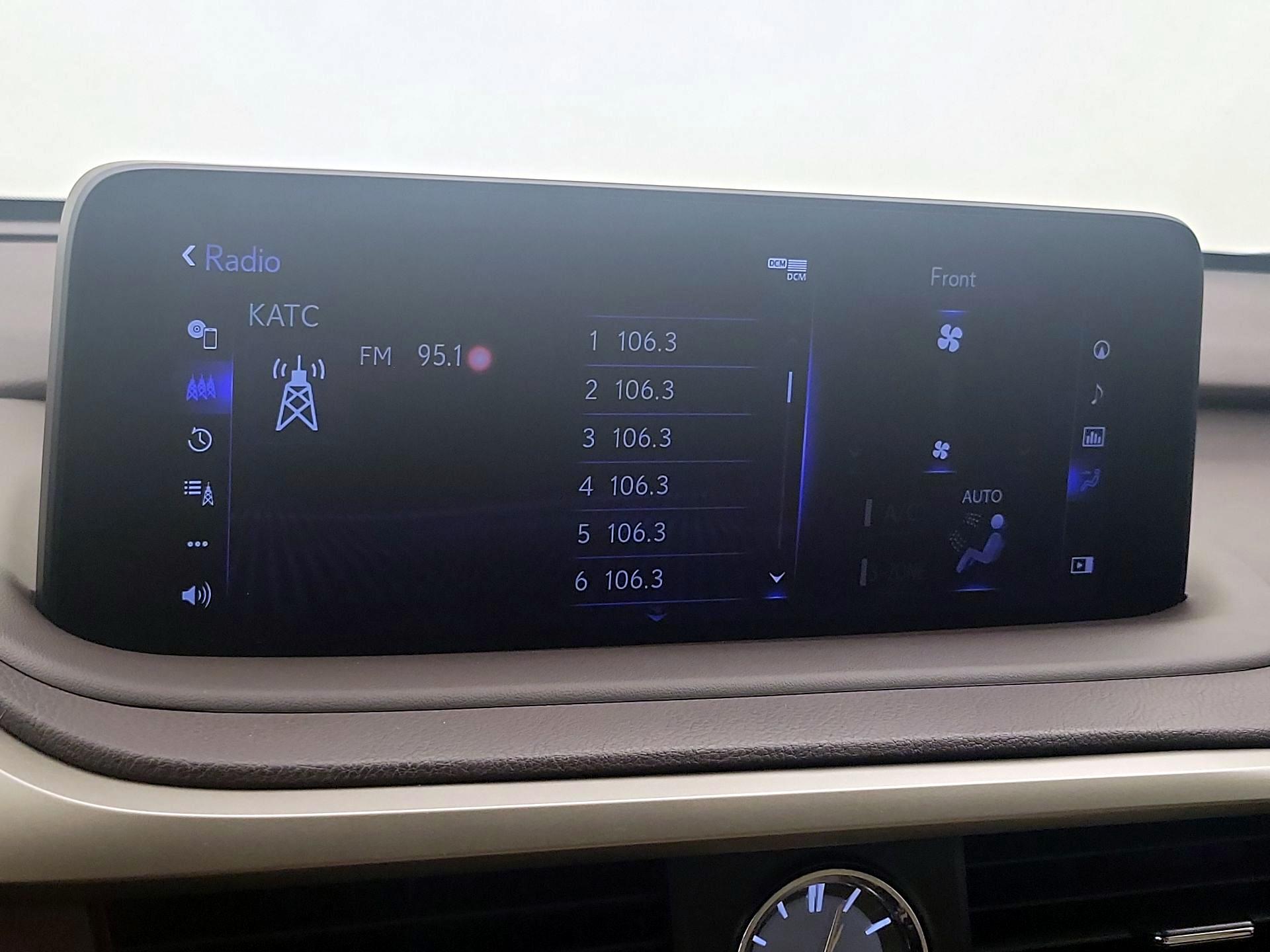 Thumbnail: 2020 Lexus RX - 16