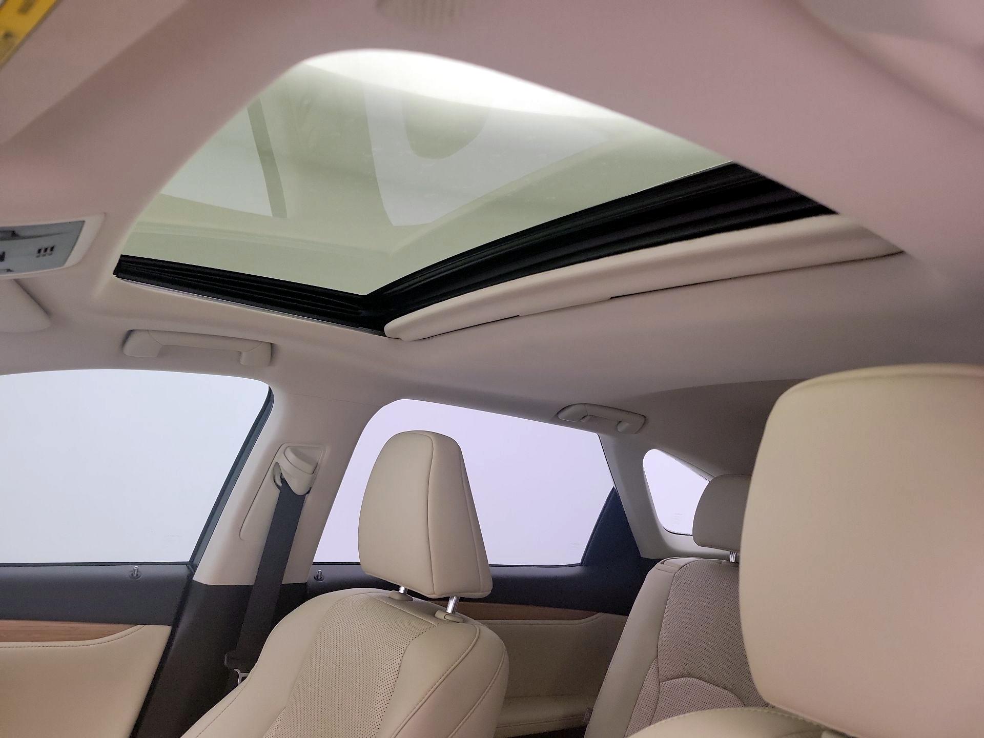 Thumbnail: 2020 Lexus RX - 20