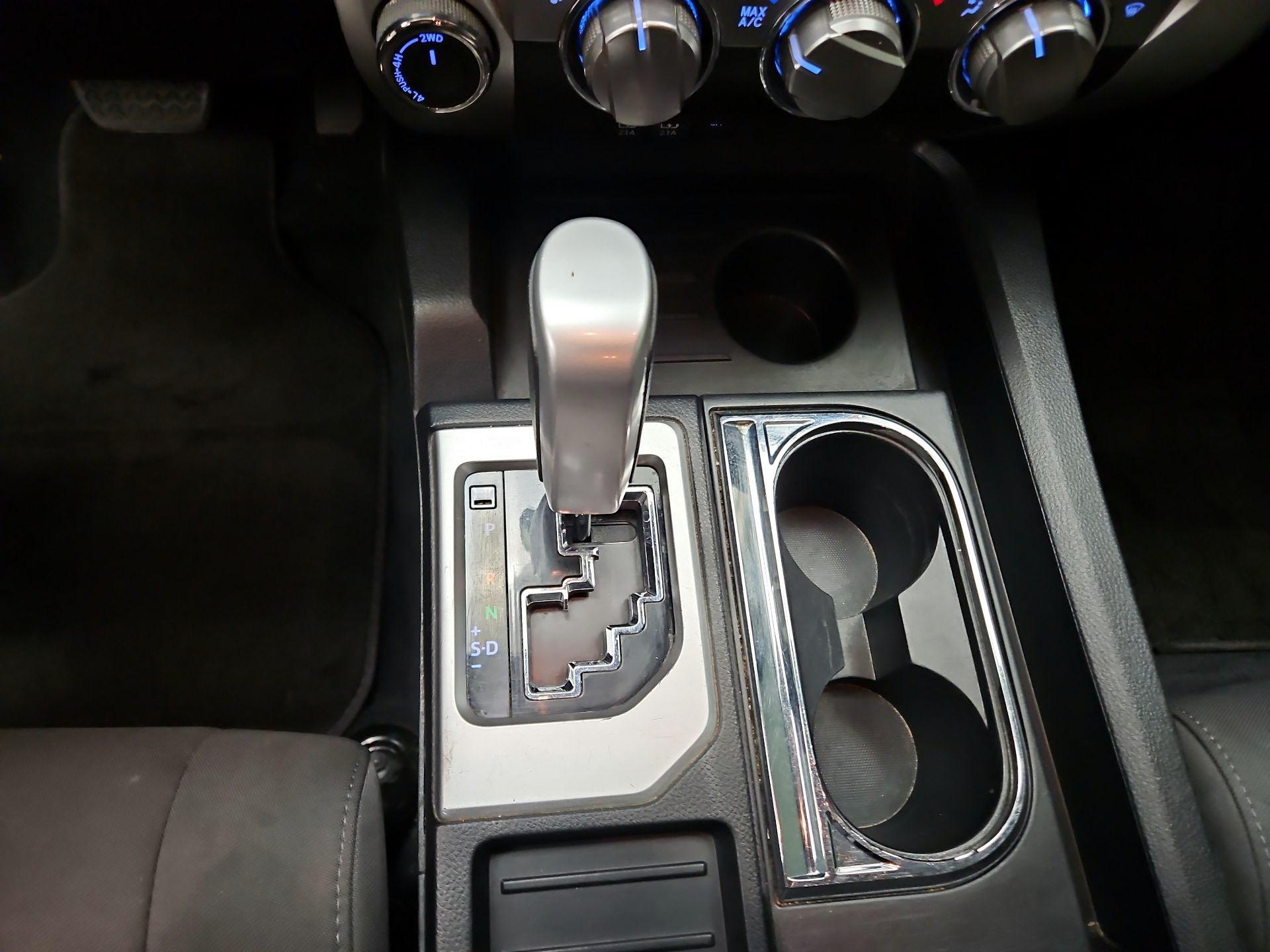 Thumbnail: 2021 Toyota Tundra - 17