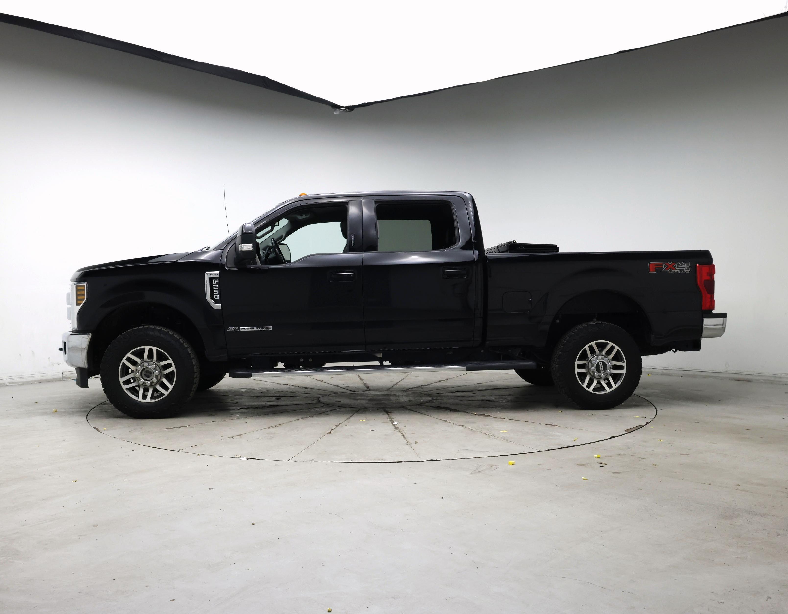 Thumbnail: 2018 Ford F-250 - 3