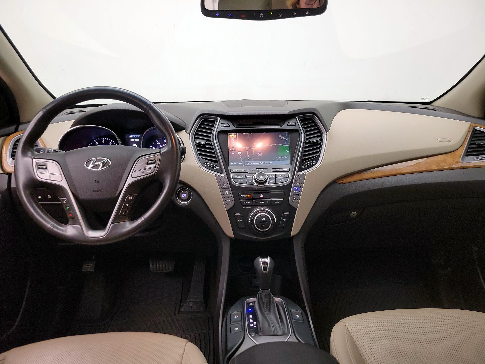 Thumbnail: 2015 Hyundai Santa Fe - 9