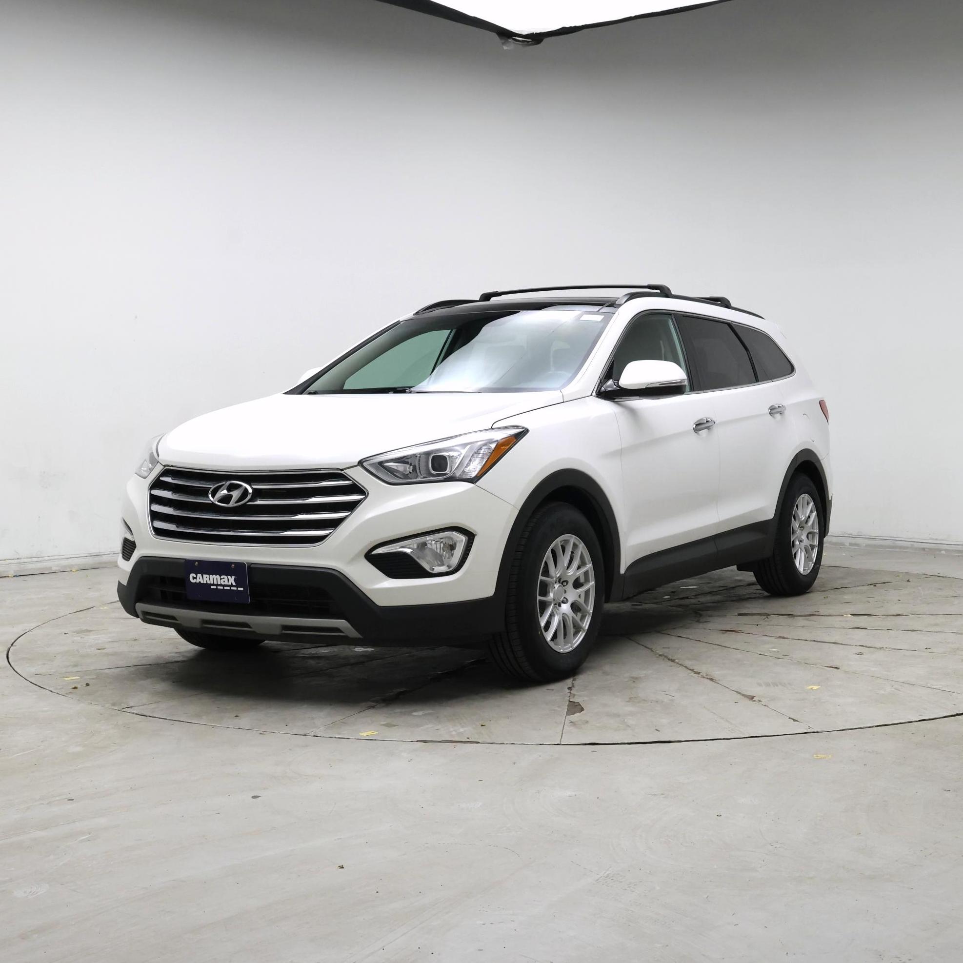 Thumbnail: 2015 Hyundai Santa Fe - 4