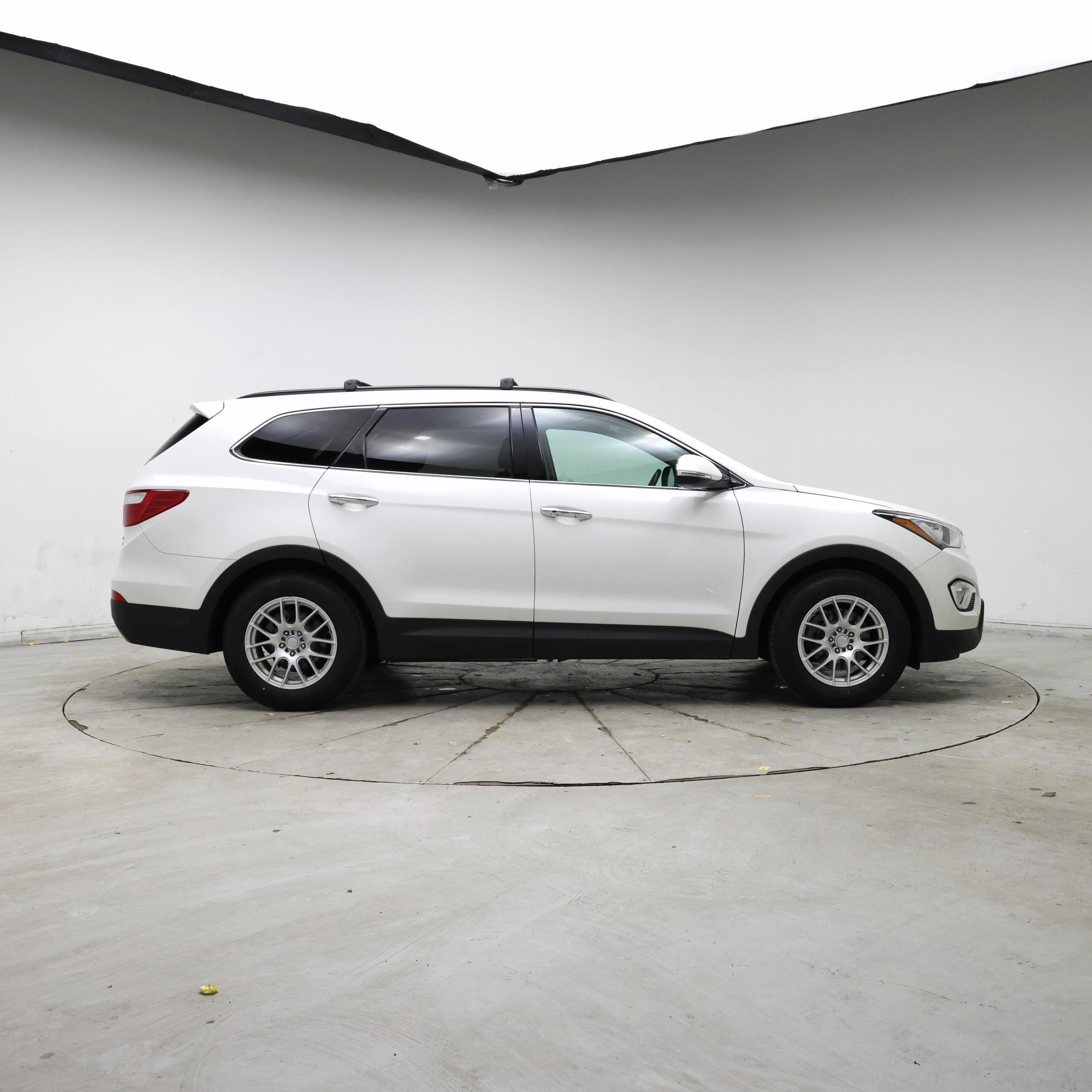 Thumbnail: 2015 Hyundai Santa Fe - 7