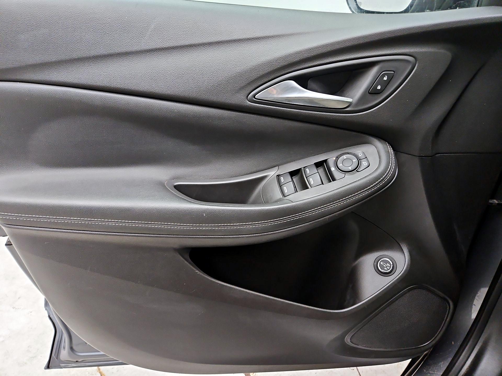 Thumbnail: 2020 Buick Encore GX - 12