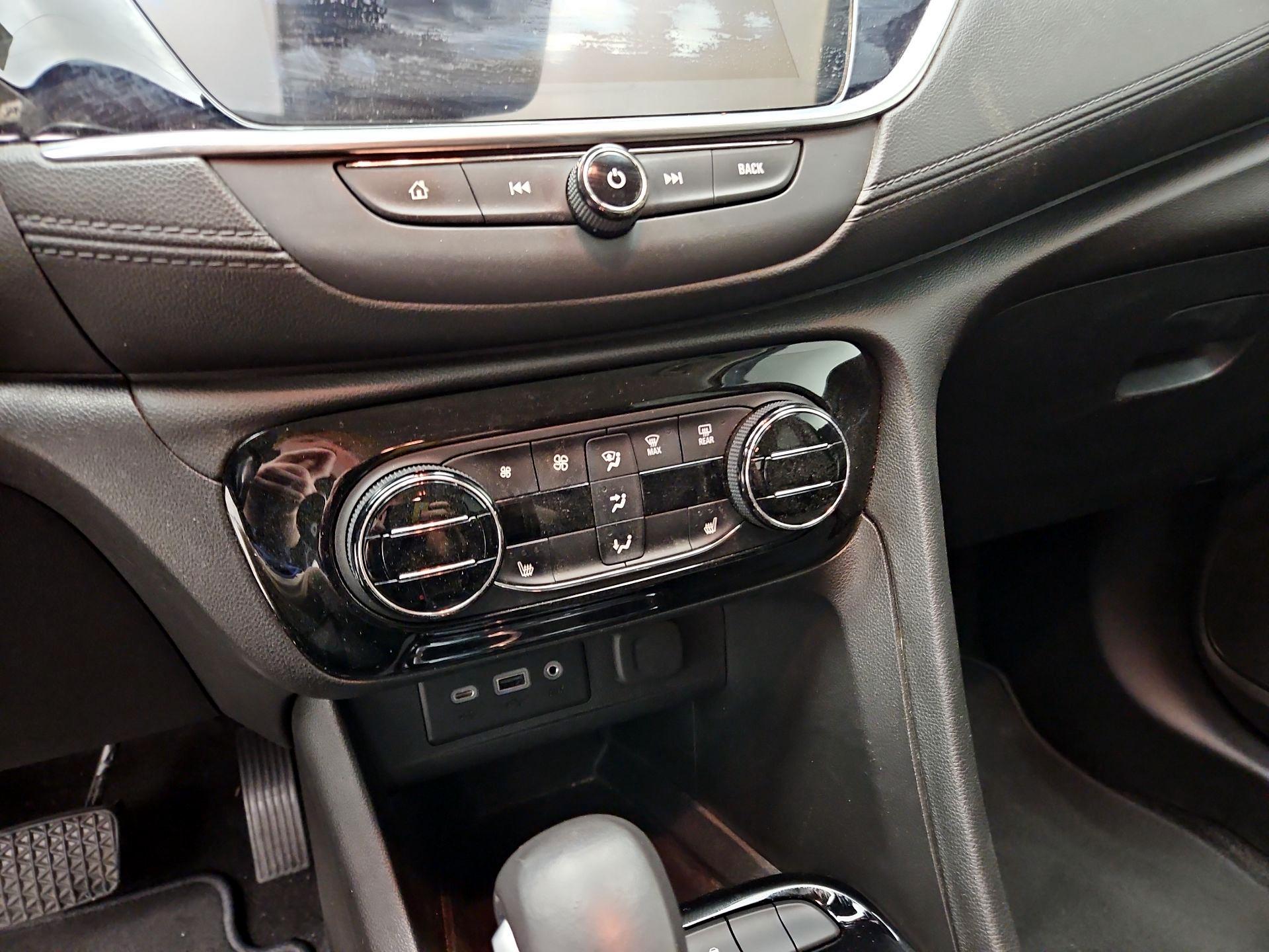 Thumbnail: 2020 Buick Encore GX - 17