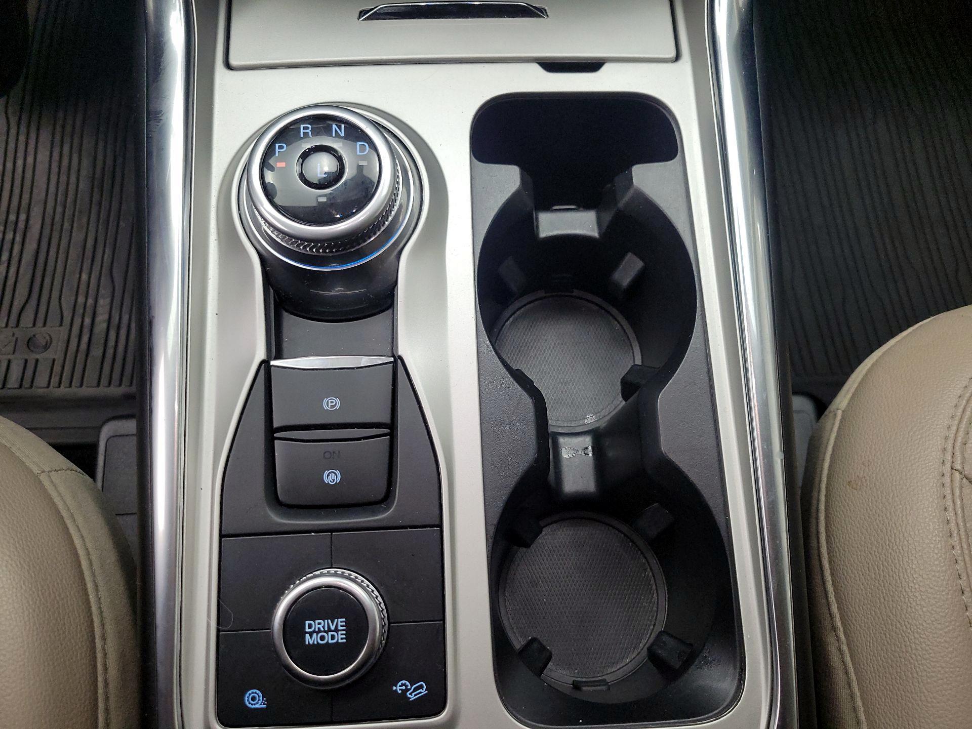 Thumbnail: 2022 Ford Explorer - 18