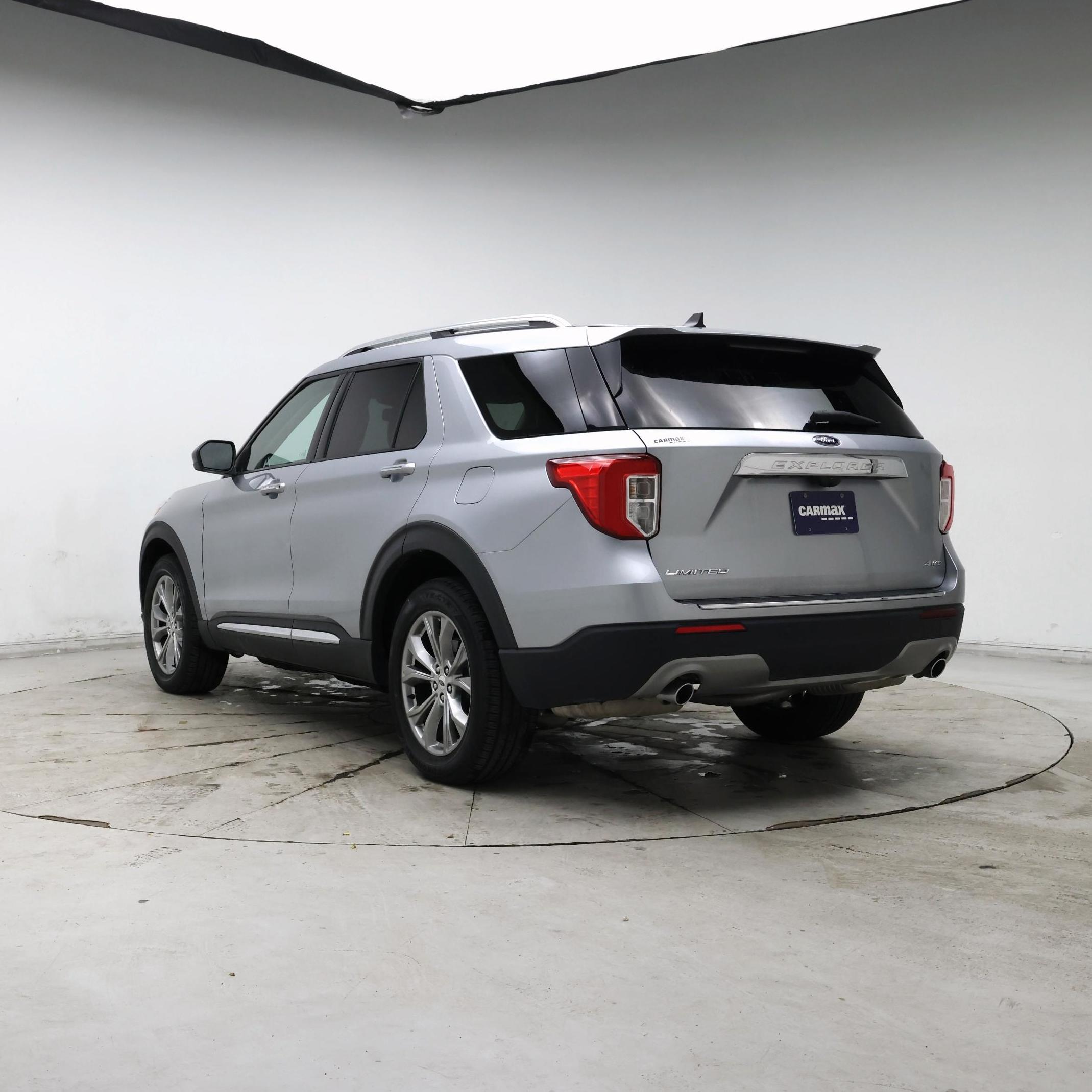 Thumbnail: 2022 Ford Explorer - 2