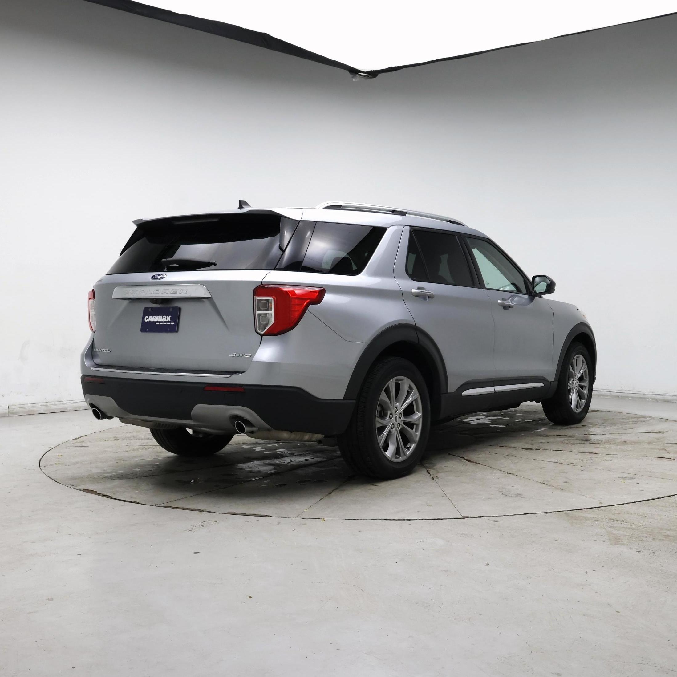 Thumbnail: 2022 Ford Explorer - 8