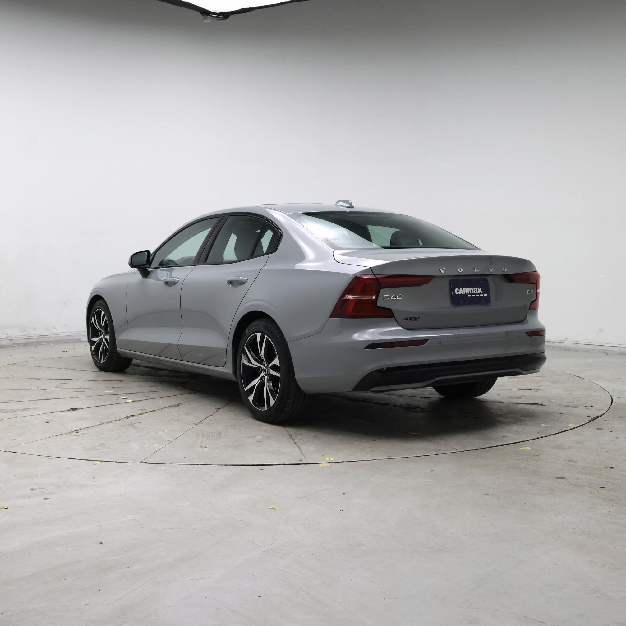 Thumbnail: 2024 Volvo S60 - 2