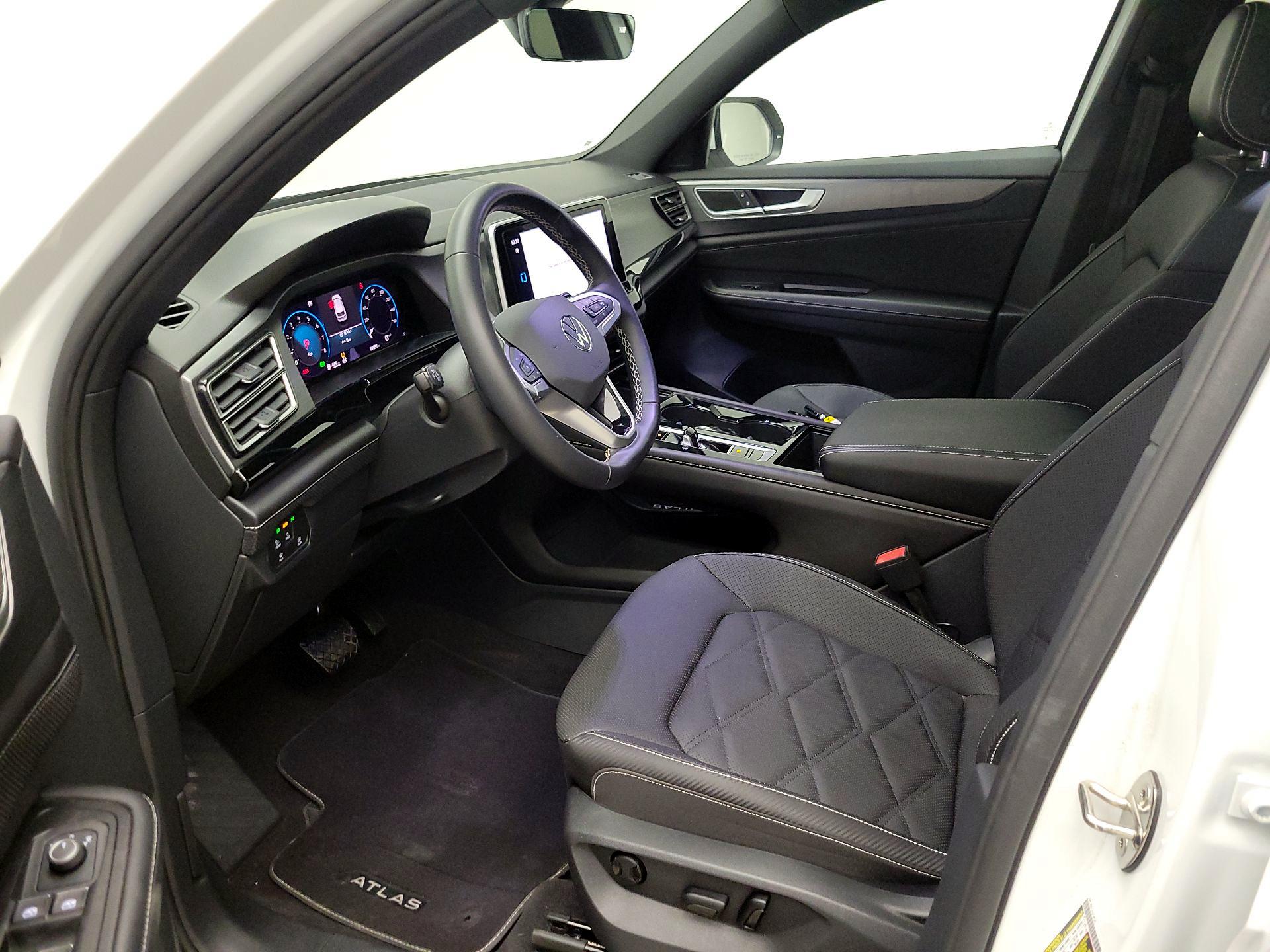 Thumbnail: 2024 Volkswagen Atlas - 11