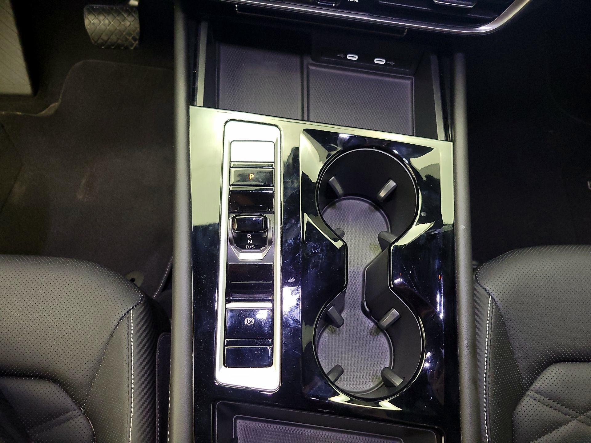 Thumbnail: 2024 Volkswagen Atlas - 17