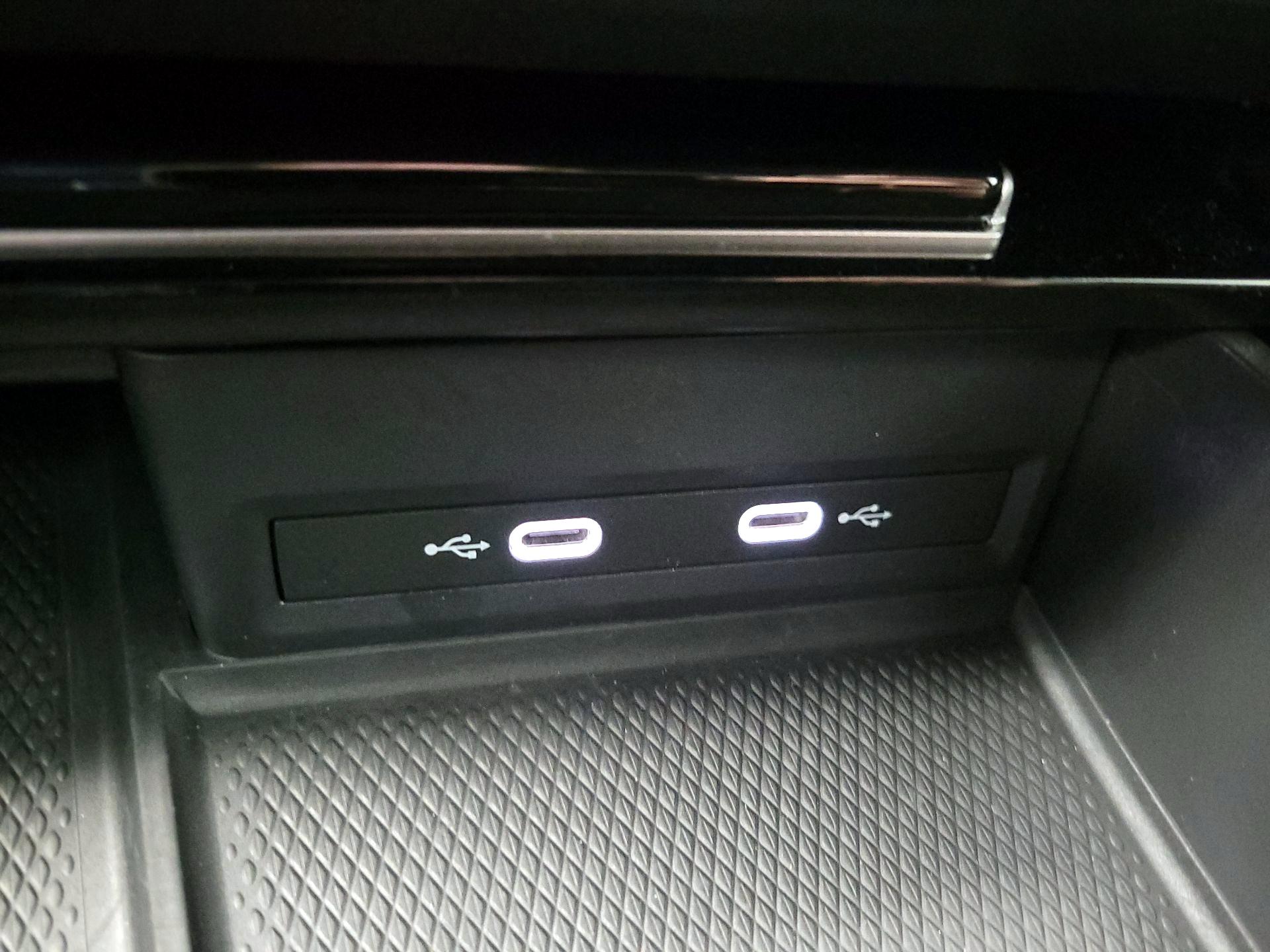 Thumbnail: 2024 Volkswagen Atlas - 18