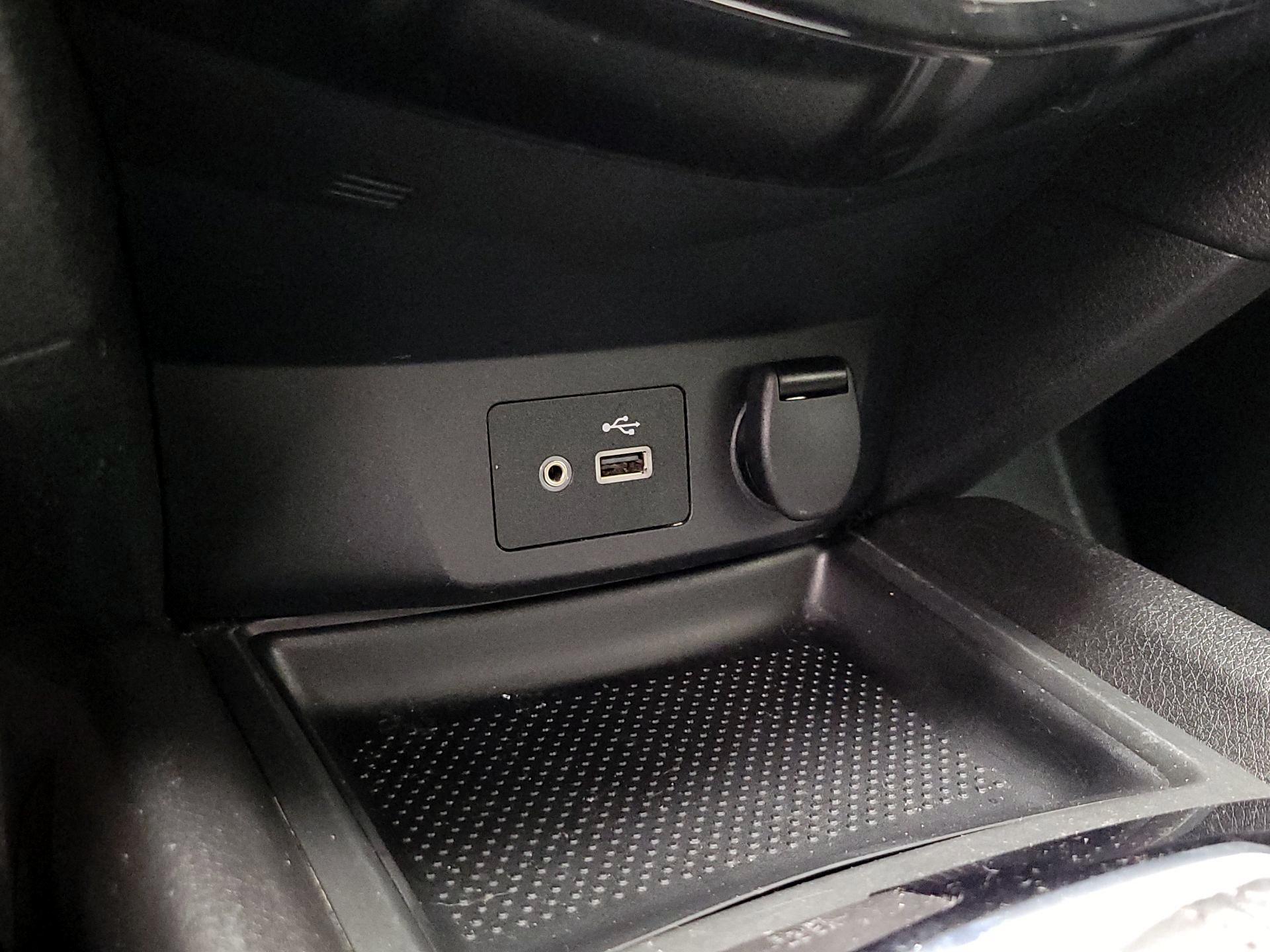 Thumbnail: 2018 Nissan Rogue - 18