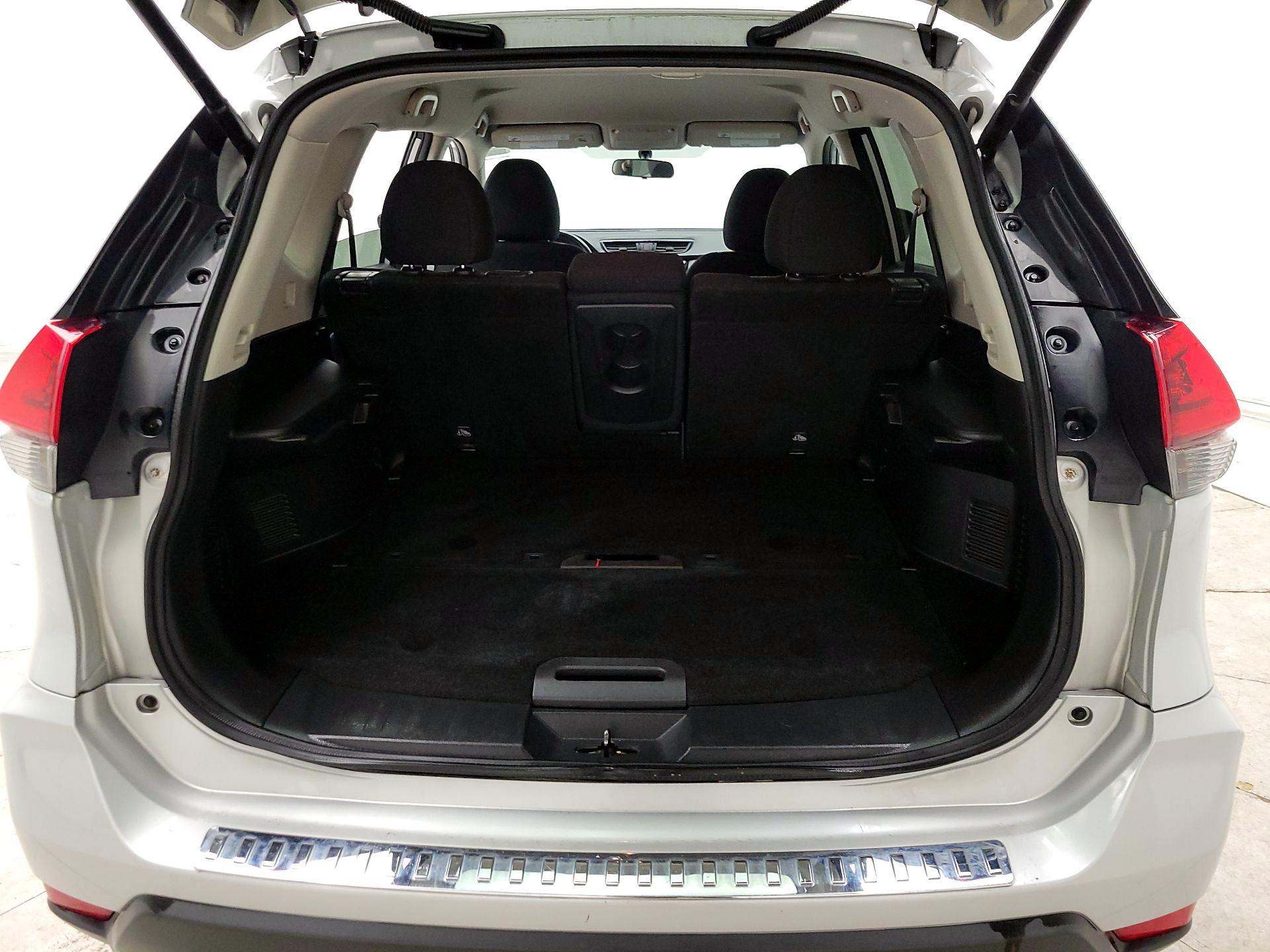 Thumbnail: 2018 Nissan Rogue - 20