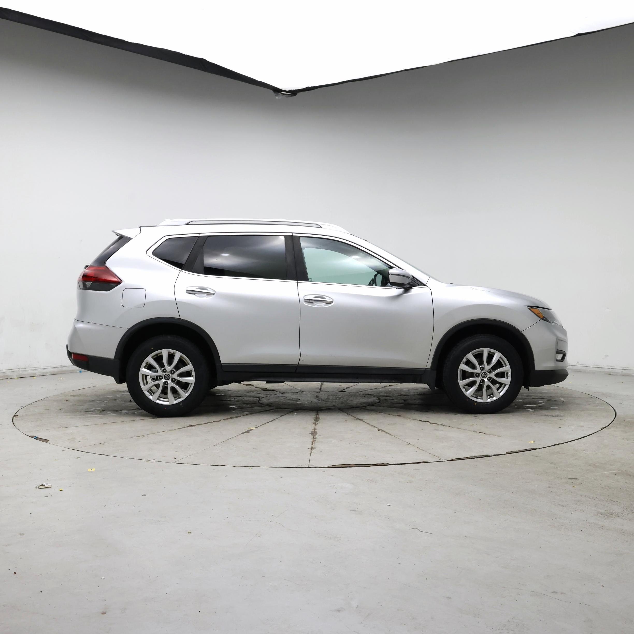 Thumbnail: 2018 Nissan Rogue - 7