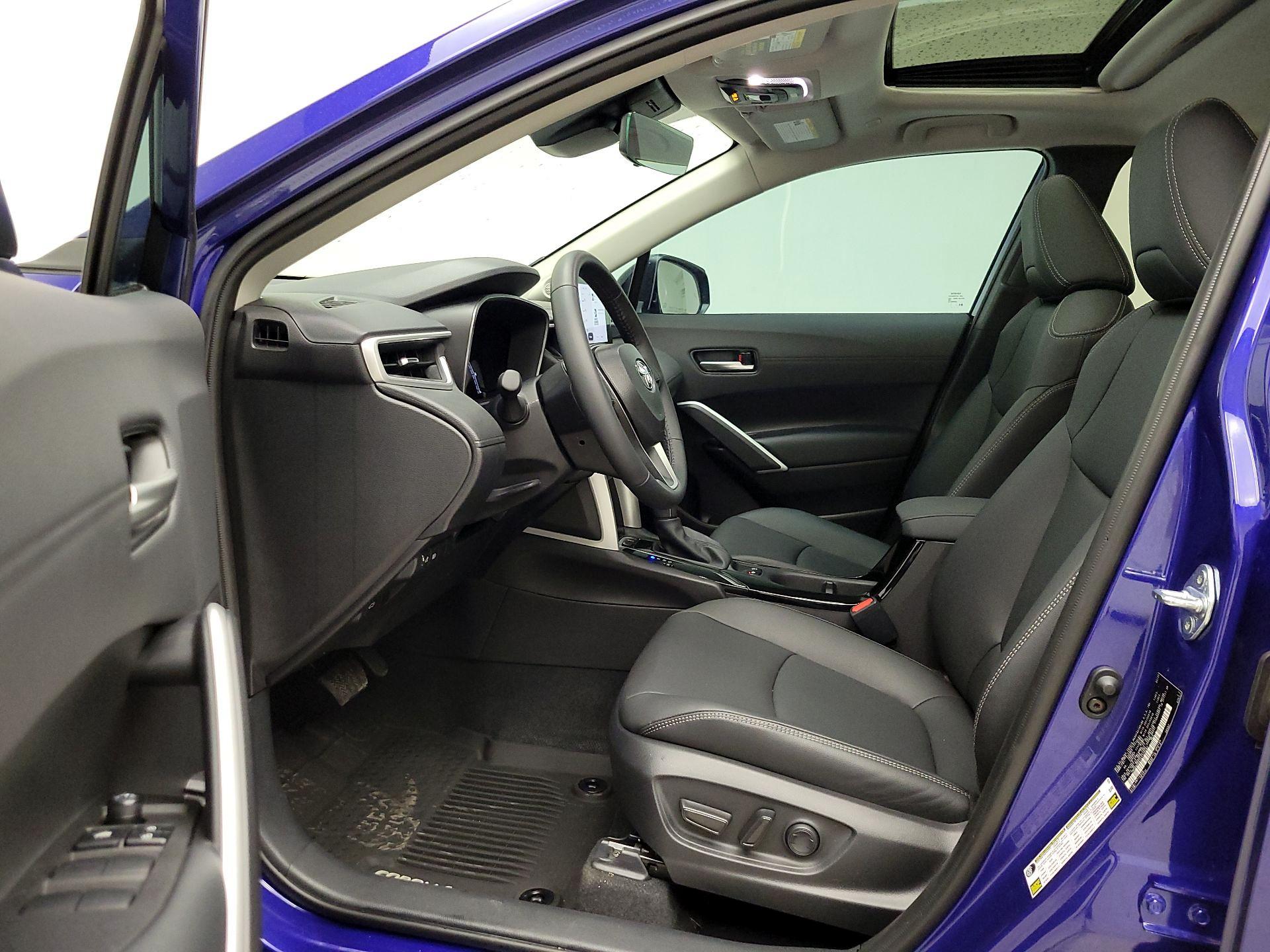 Thumbnail: 2025 Toyota Corolla Cross - 11