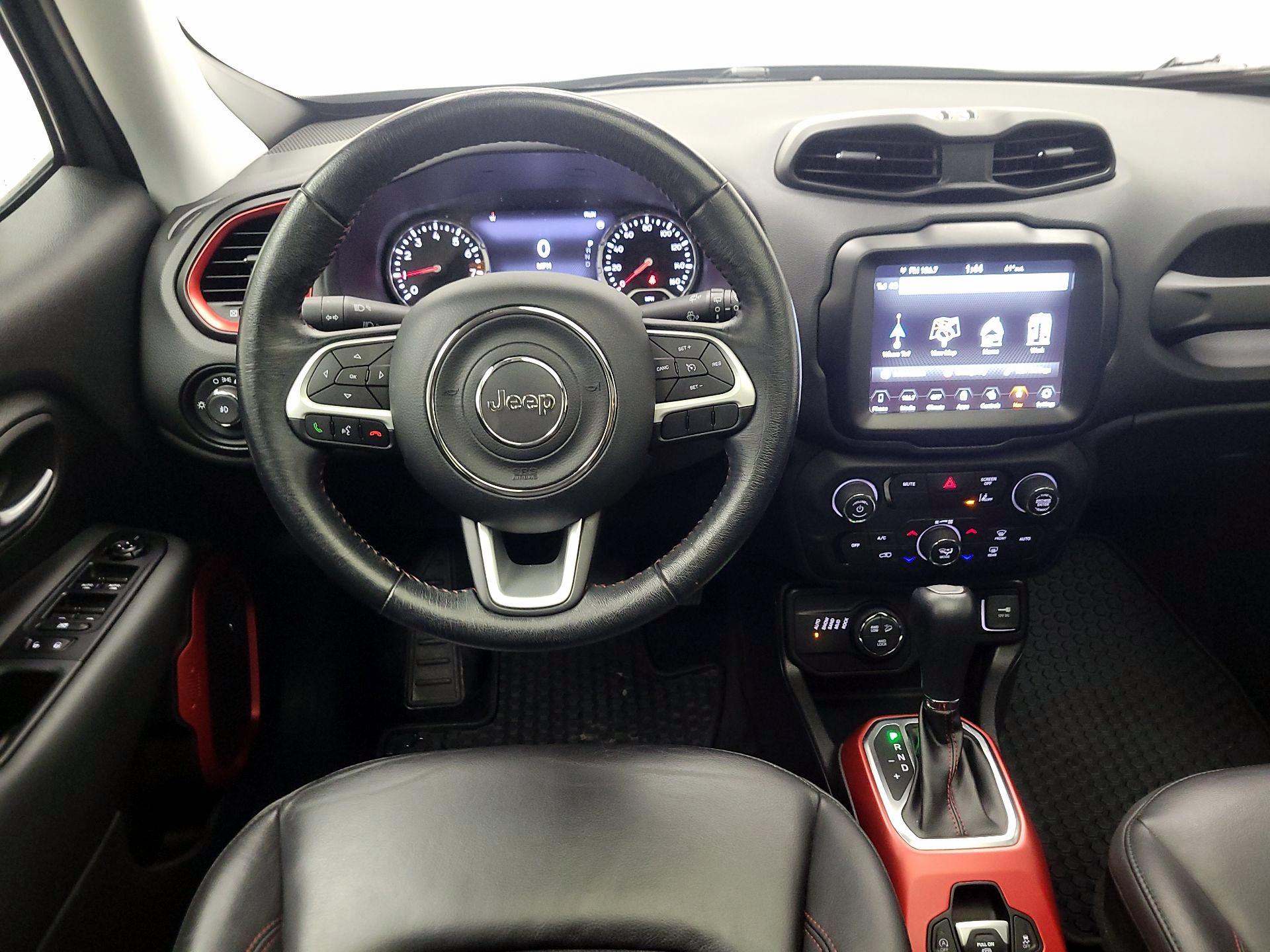 Thumbnail: 2021 Jeep Renegade - 10