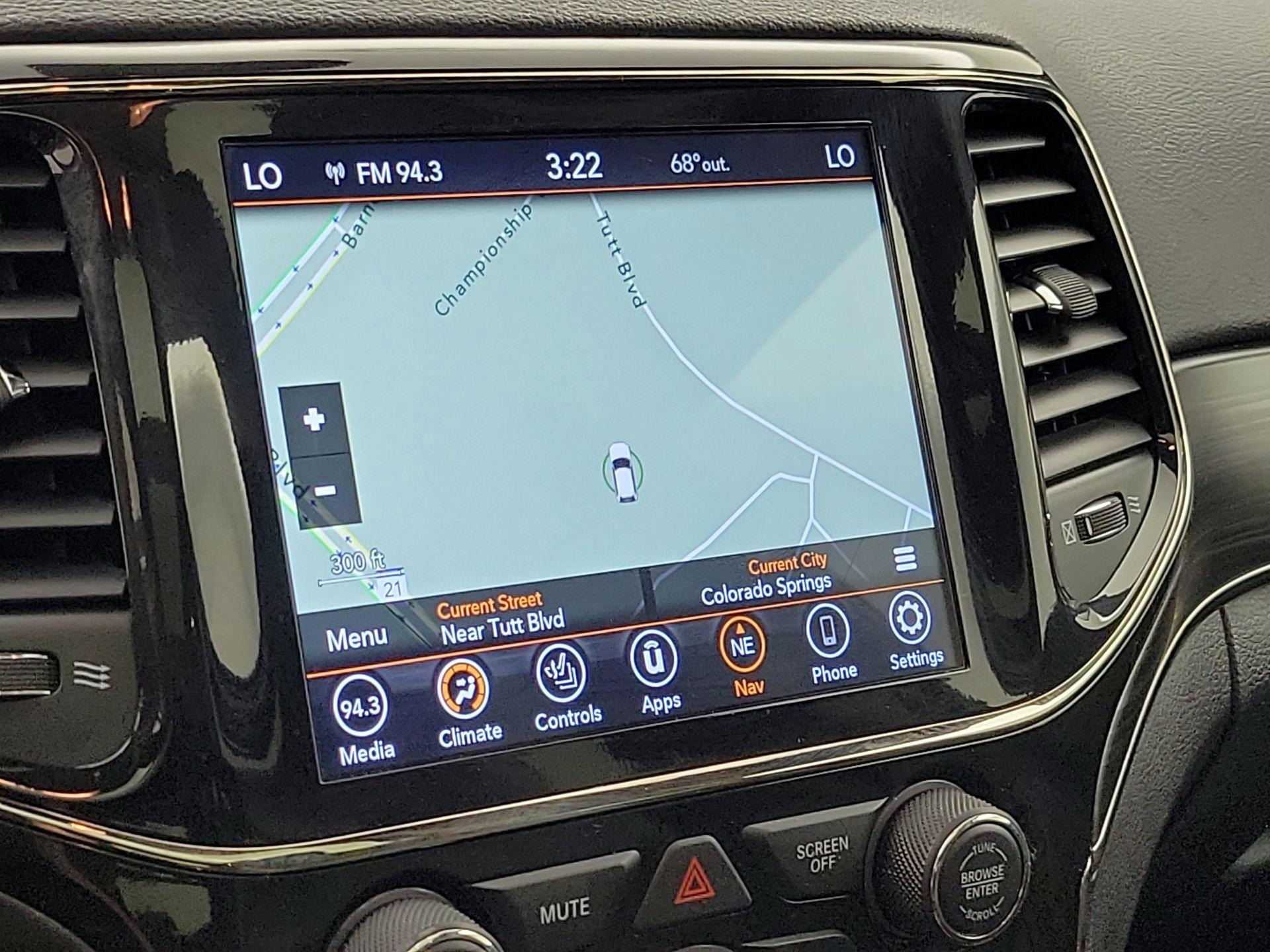 Thumbnail: 2021 Jeep Grand Cherokee - 14