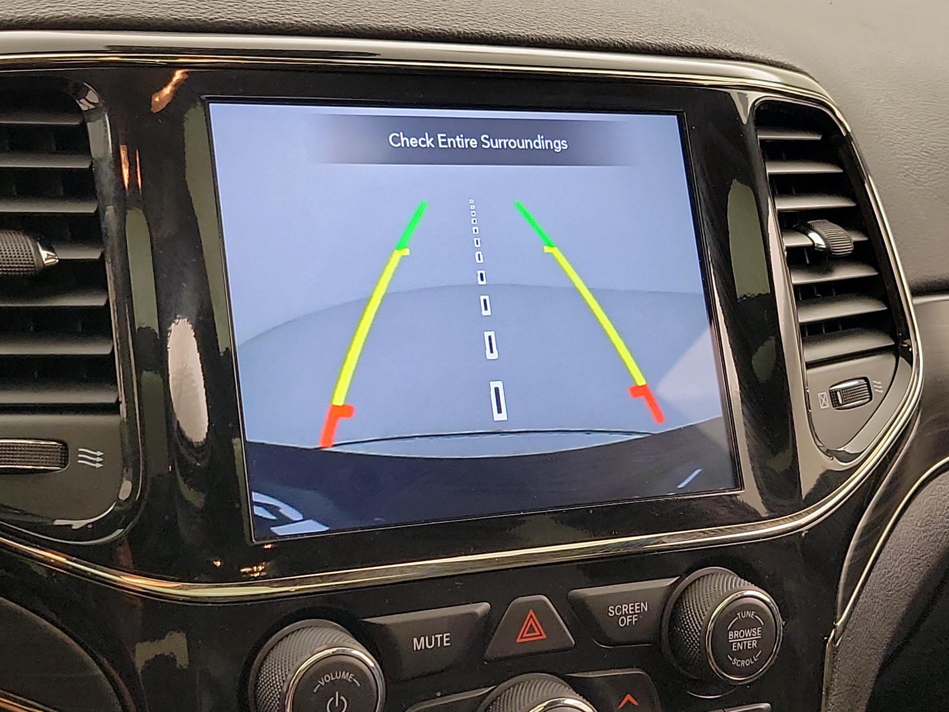 Thumbnail: 2021 Jeep Grand Cherokee - 15