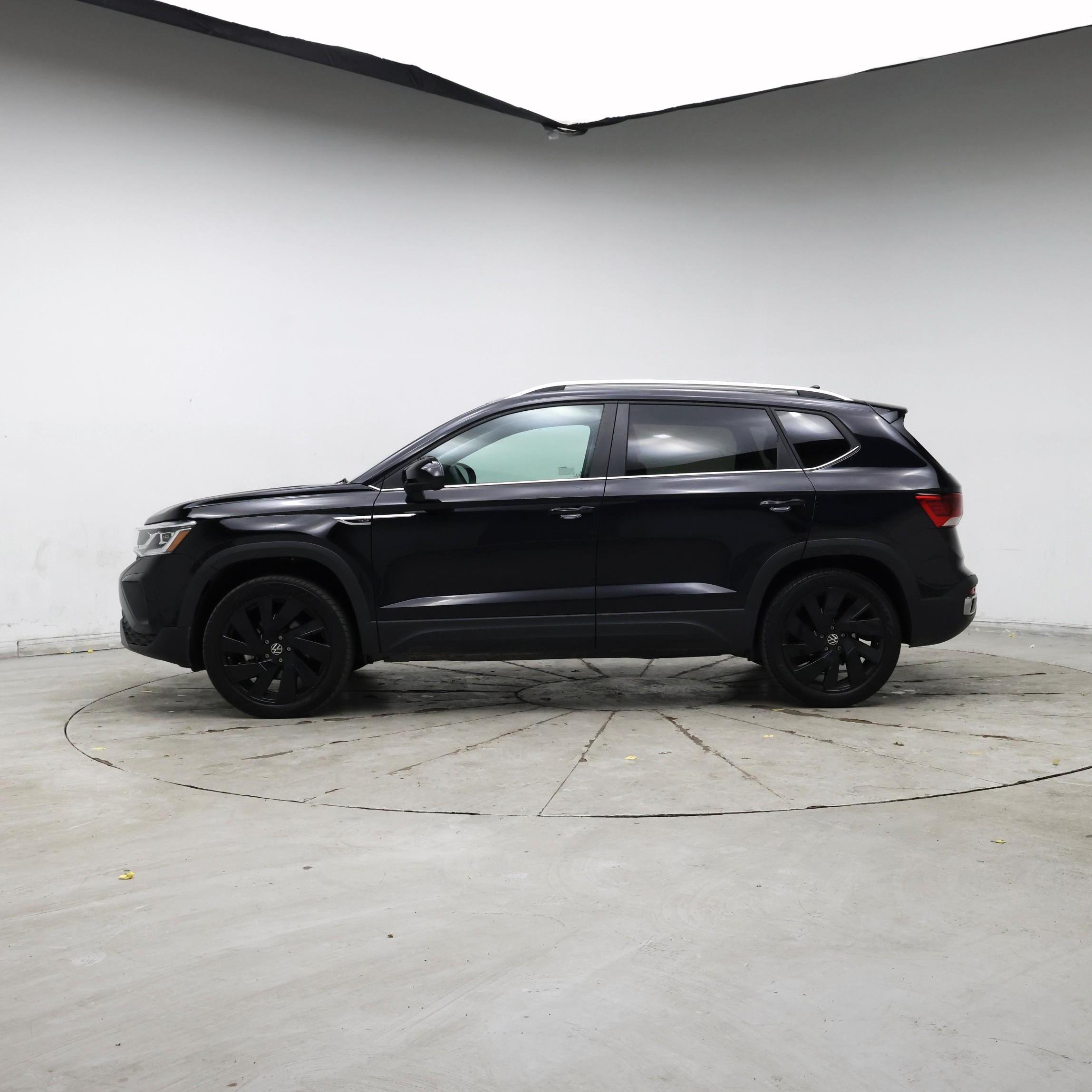 Thumbnail: 2024 Volkswagen Taos - 3
