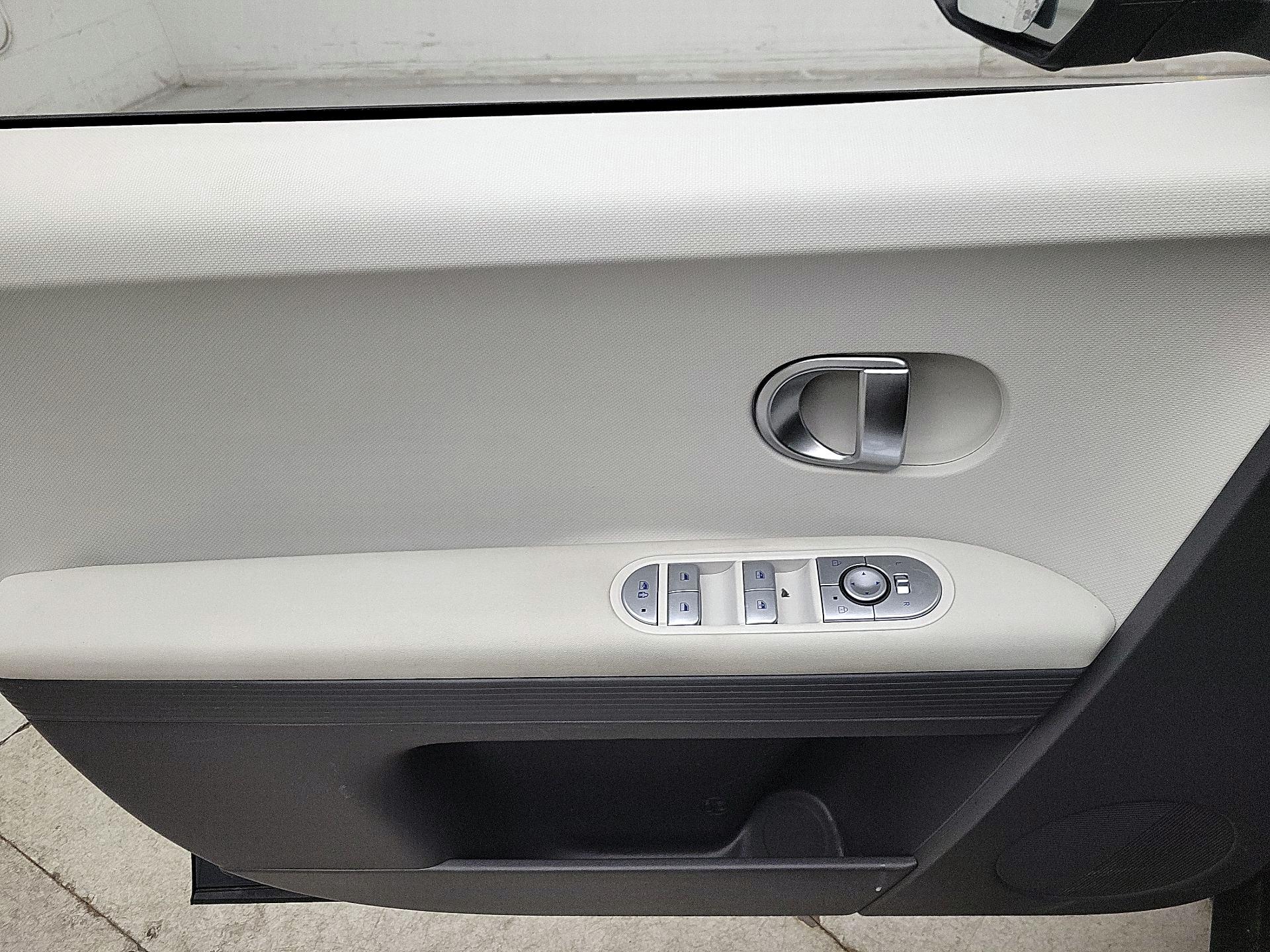 Thumbnail: 2024 Hyundai Ioniq 5 - 12