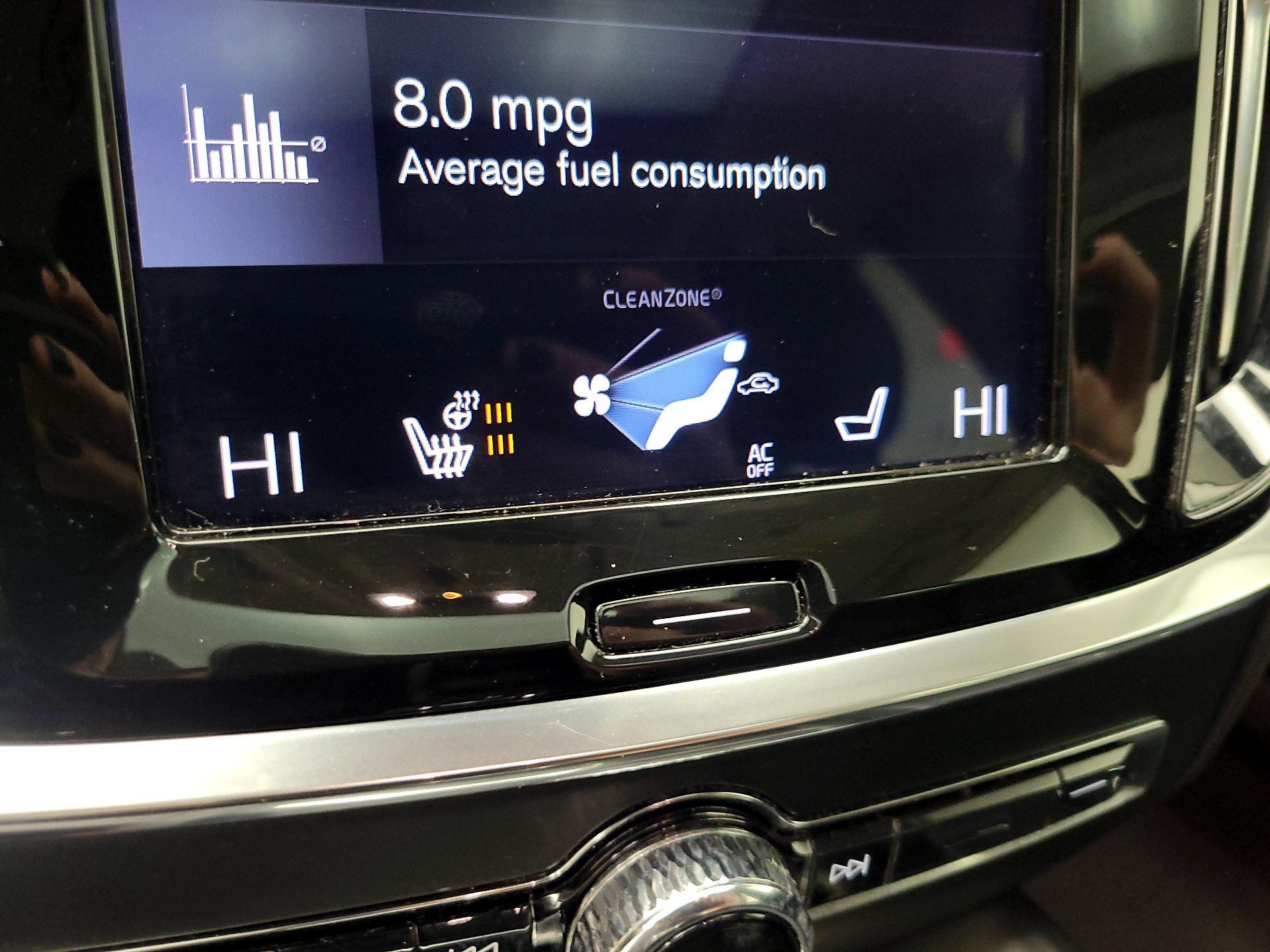 Thumbnail: 2020 Volvo S60 - 17