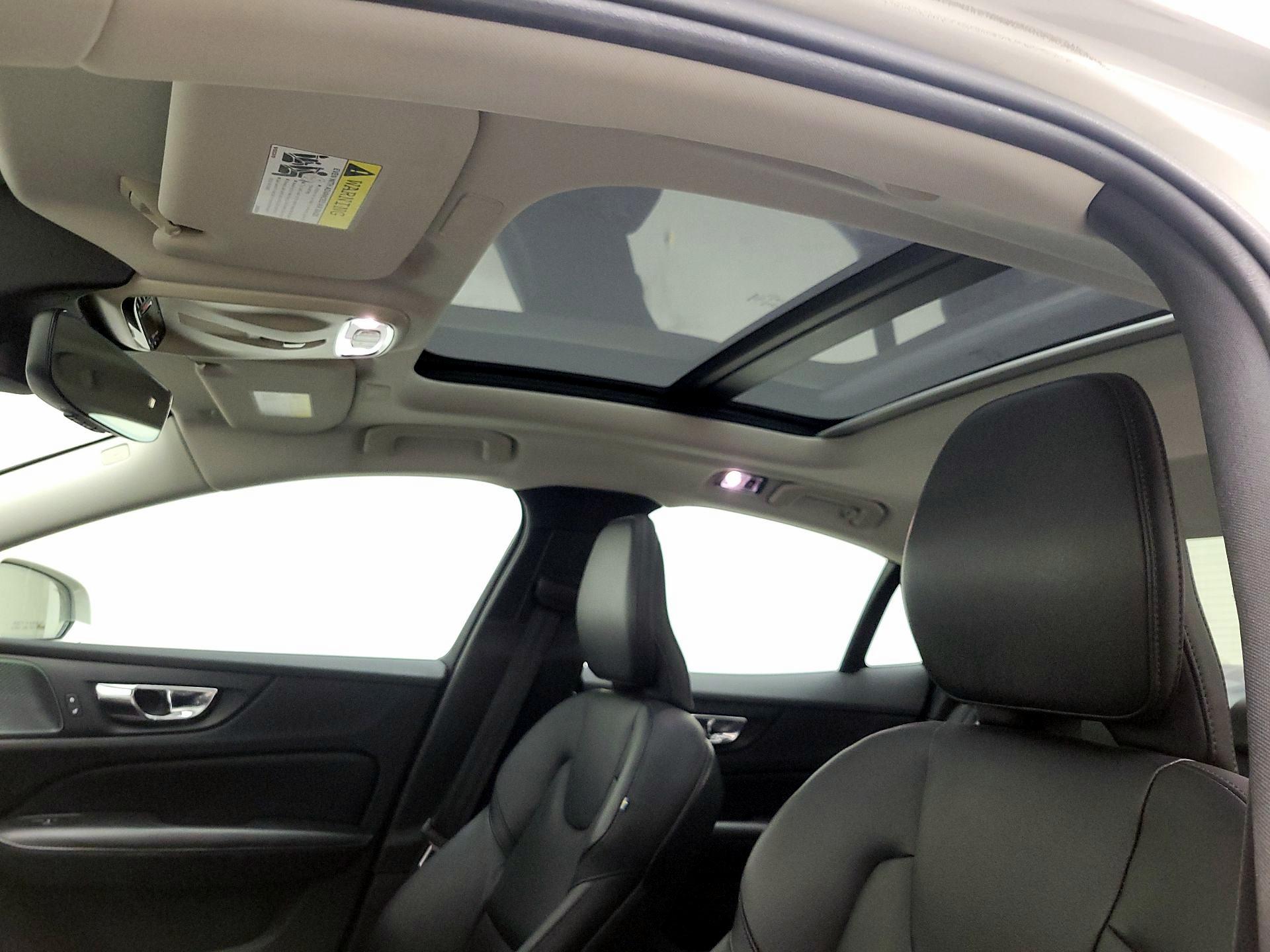 Thumbnail: 2020 Volvo S60 - 20