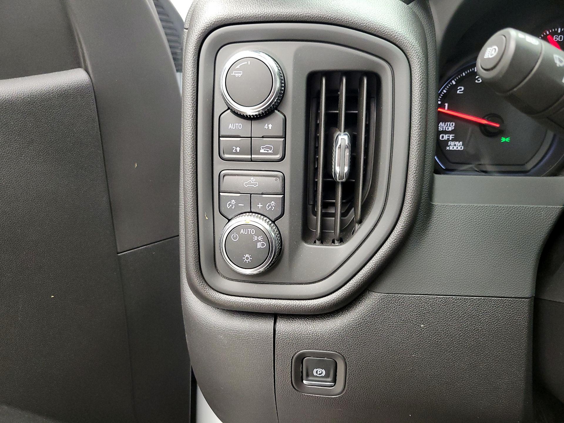 Thumbnail: 2025 GMC Sierra 1500 - 13