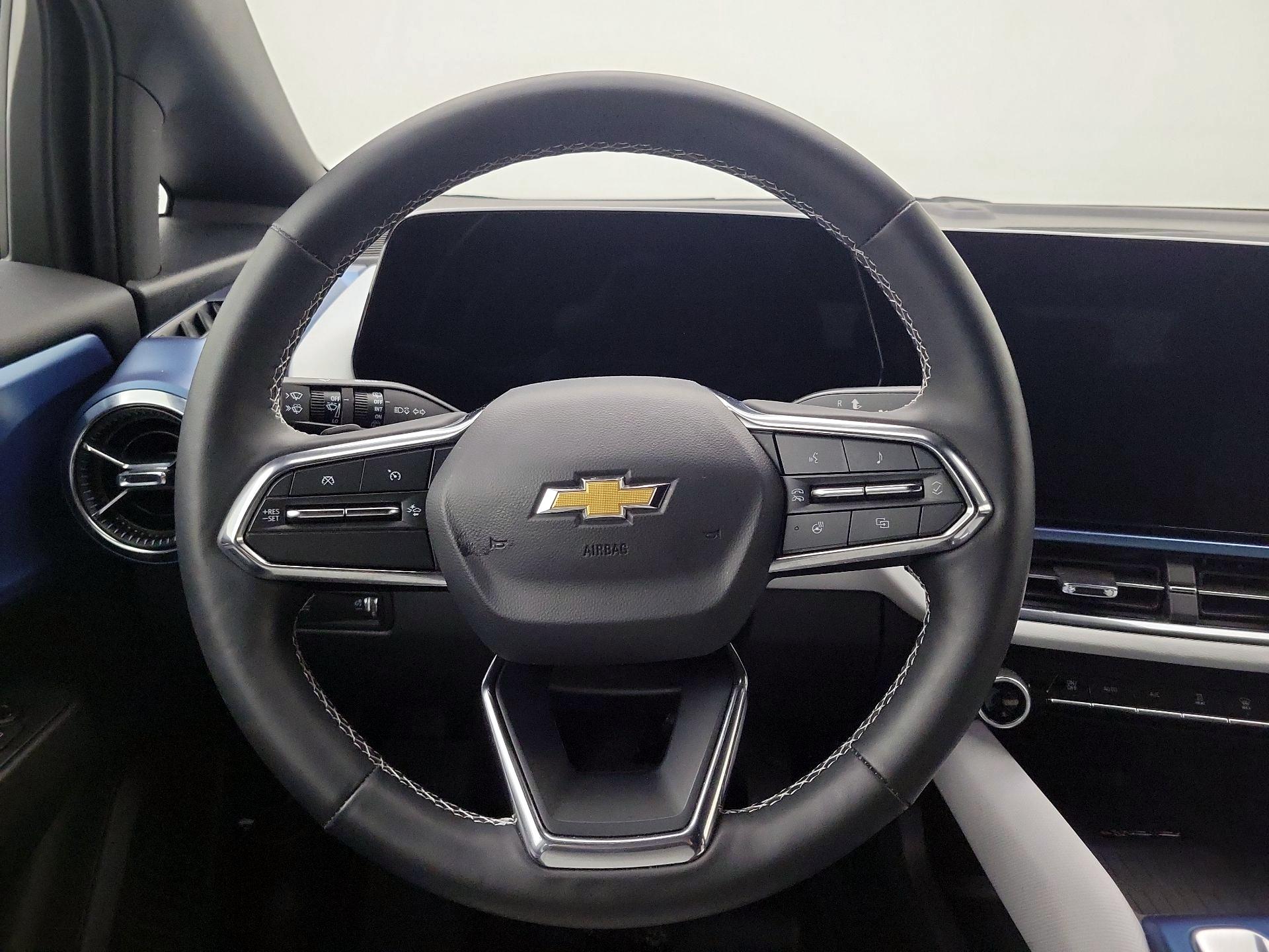 Thumbnail: 2025 Chevrolet Equinox - 10