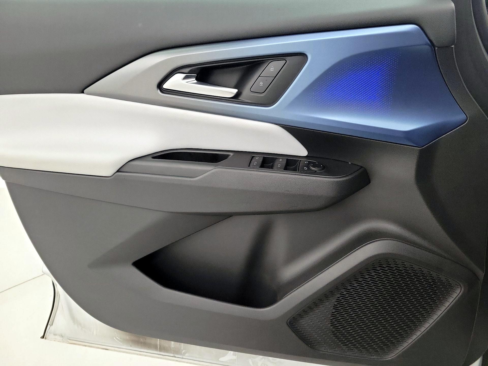 Thumbnail: 2025 Chevrolet Equinox - 12